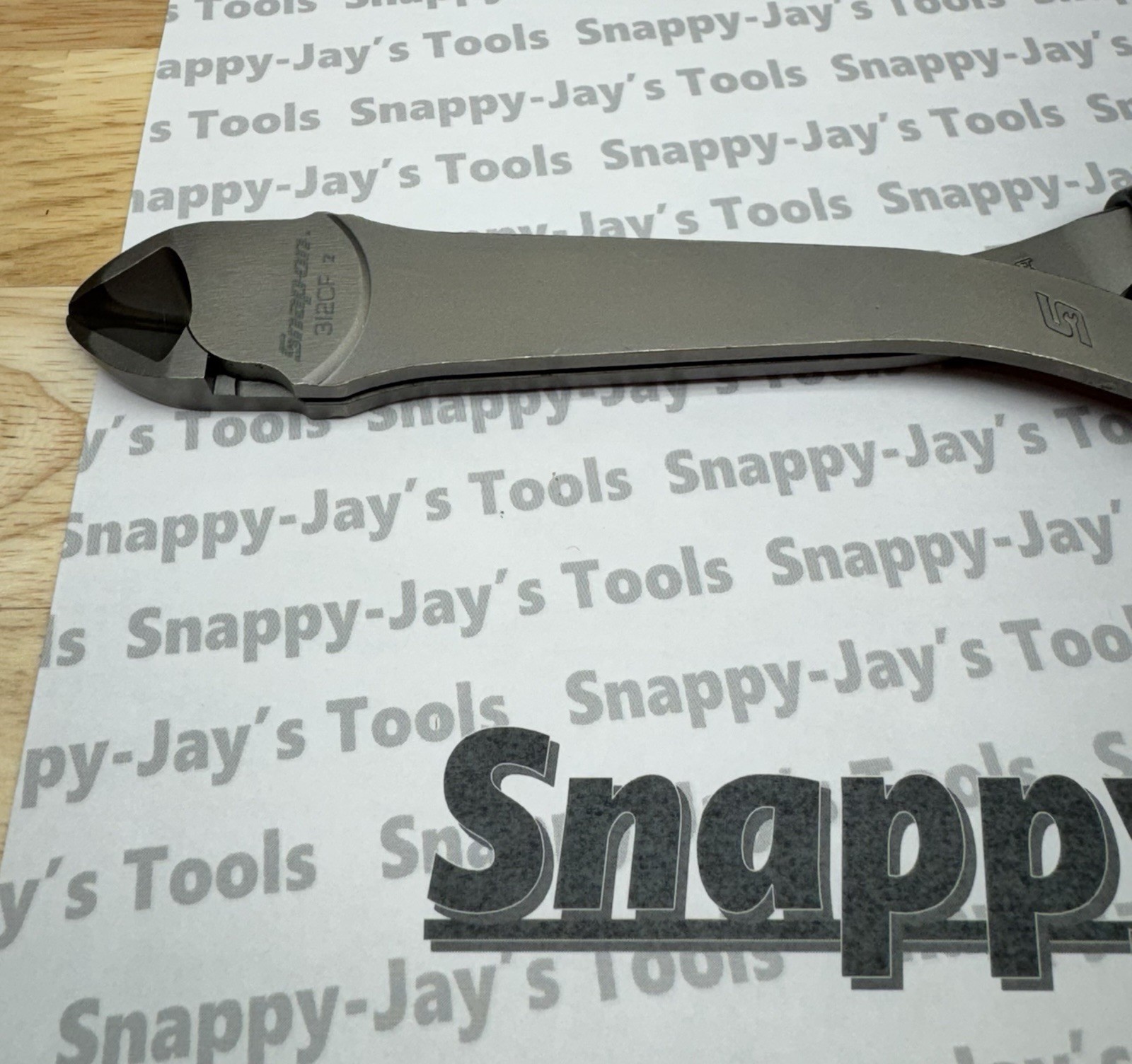 Snap-on Tools USA NEW DARK TITANIUM 11″ Heavy Duty Diagonal Cutters 312CFDT