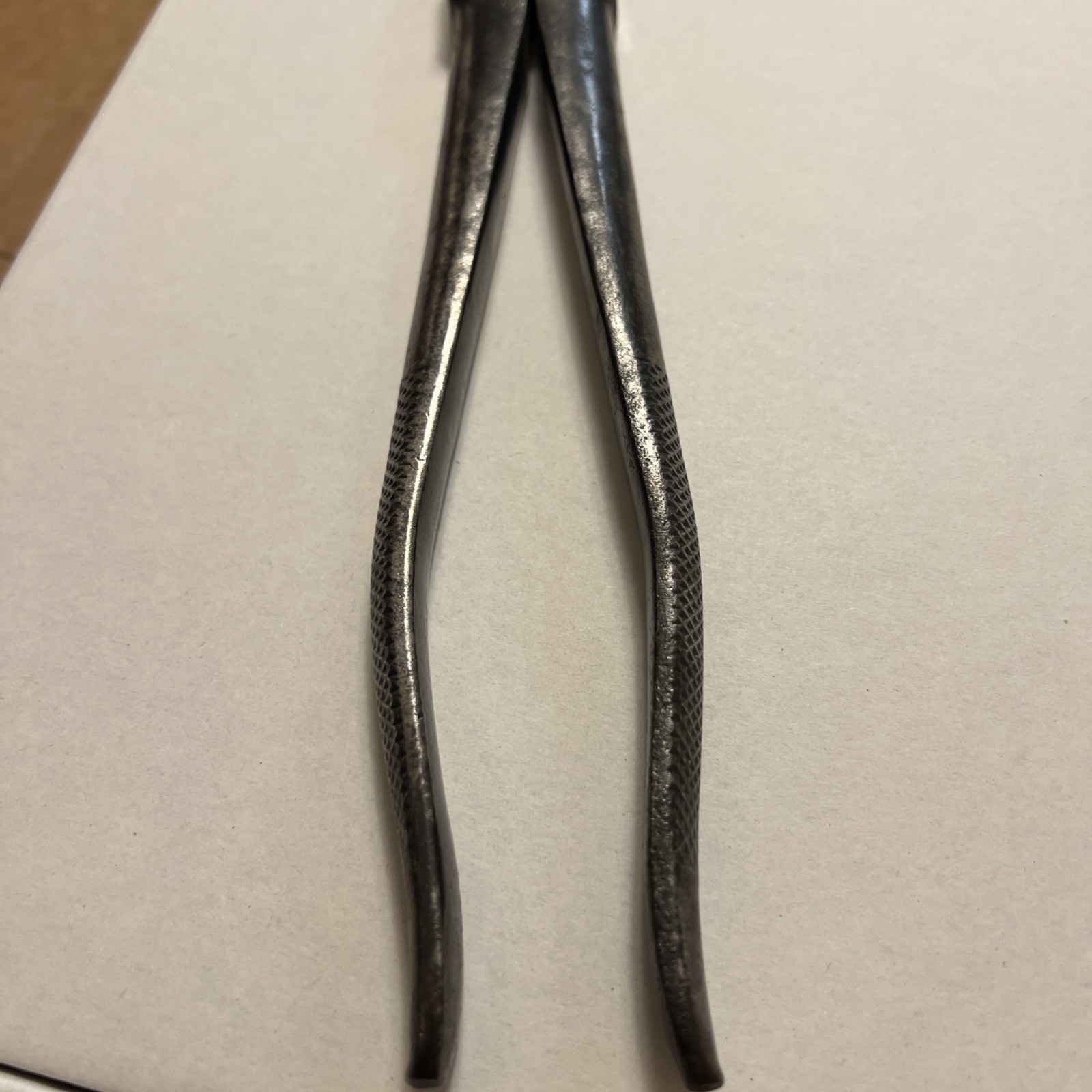 Vintage Utica Giant Button’s Pliers Side Wire Cutting Gripping #1000 USA
