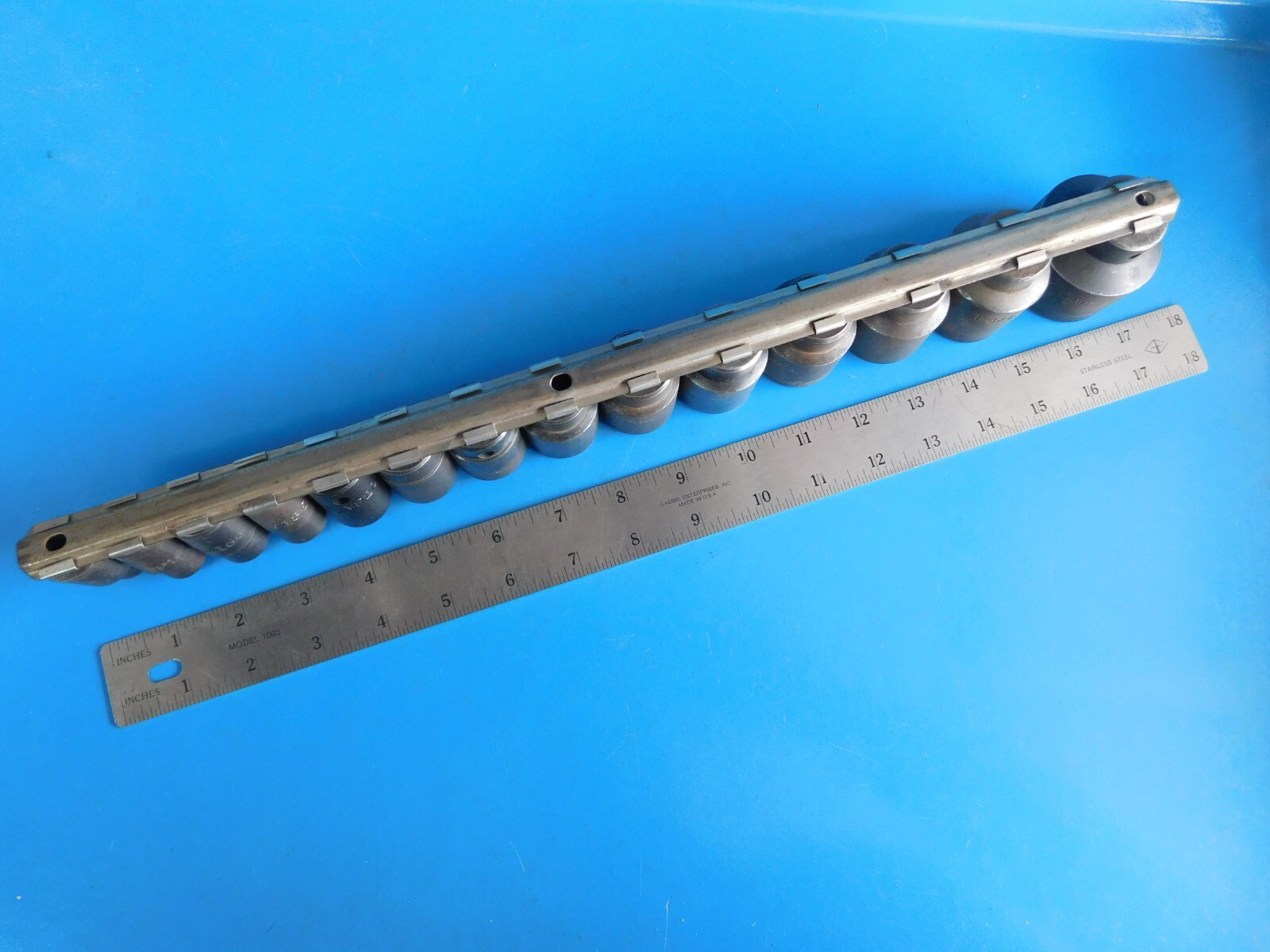 USED, MAC 1/2 IN. DR. SHORT SOCKETS (3/8 THRU 1-1/16 IN.) & 1-3/16, 1-1/2 IN