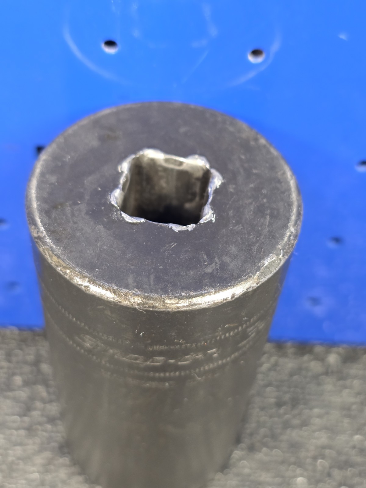 Snap-on Tools SIMM320 32mm 1/2″ Drive Metric DEEP 6-Point Impact Socket USA