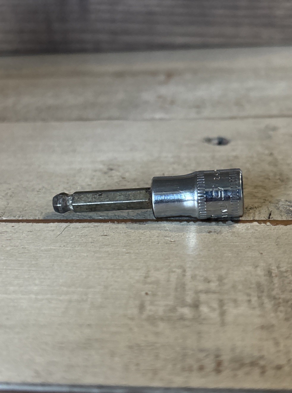 Vintage Performance Tool W80548, 1/2″ Drive 29mm Axle Nut Spindle Impact Socket