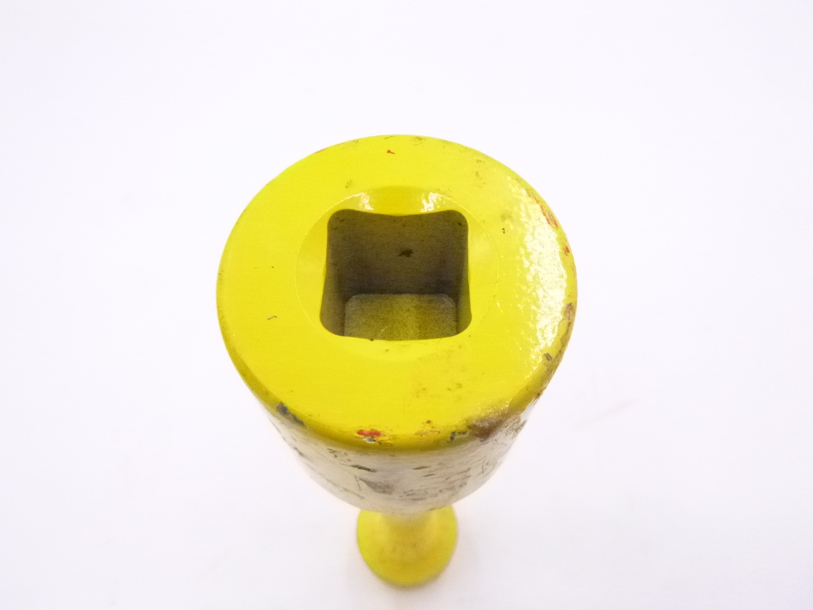 K Tool AccuTorq 20-3921 13/16″ Yellow Torque Stick Socket 1″ Drive 475ft/lb