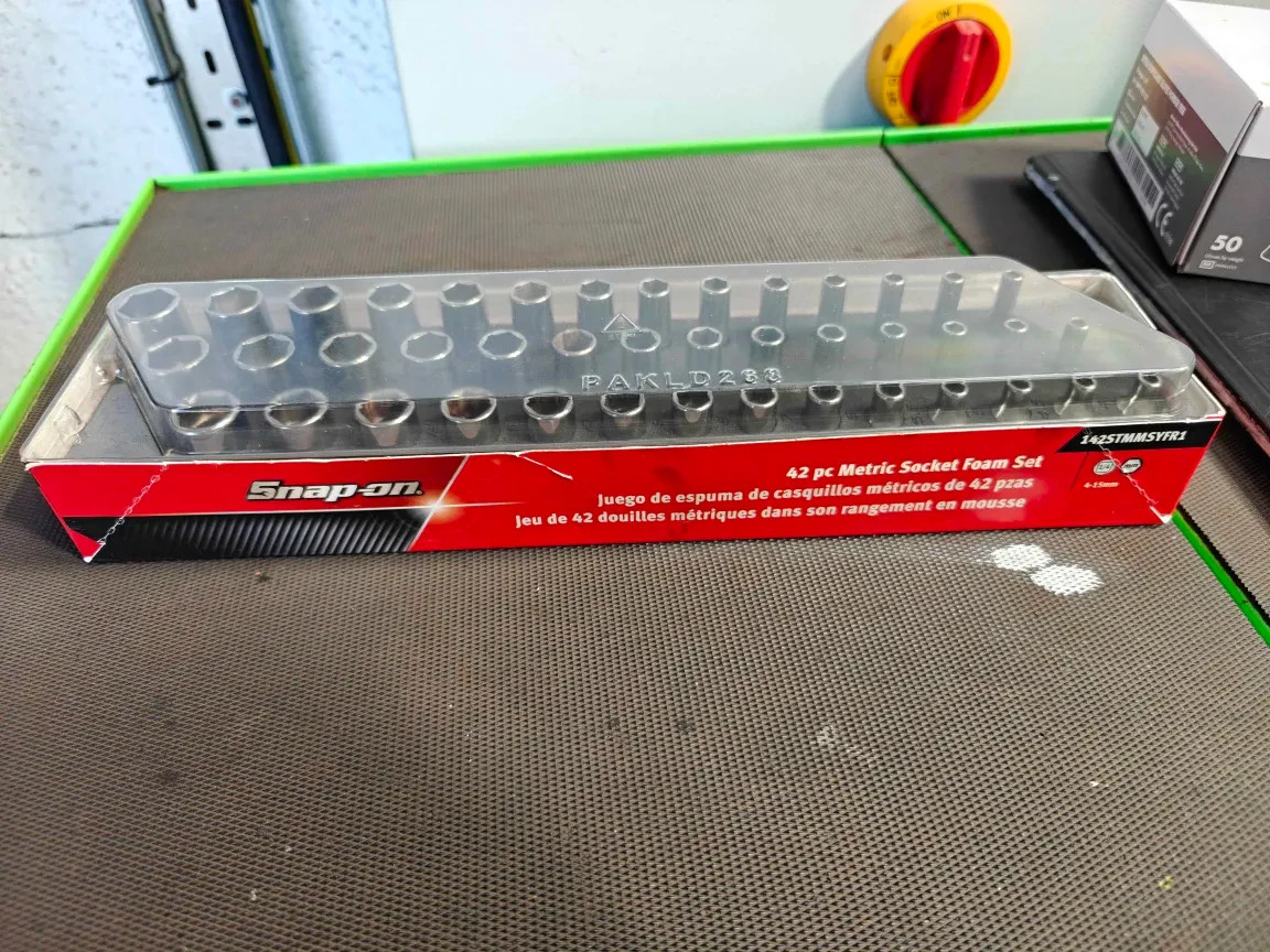 Snap-on 142STMMSYFR1 42pc 1/4″ Drive Metric Socket Set Complete Foam Tray