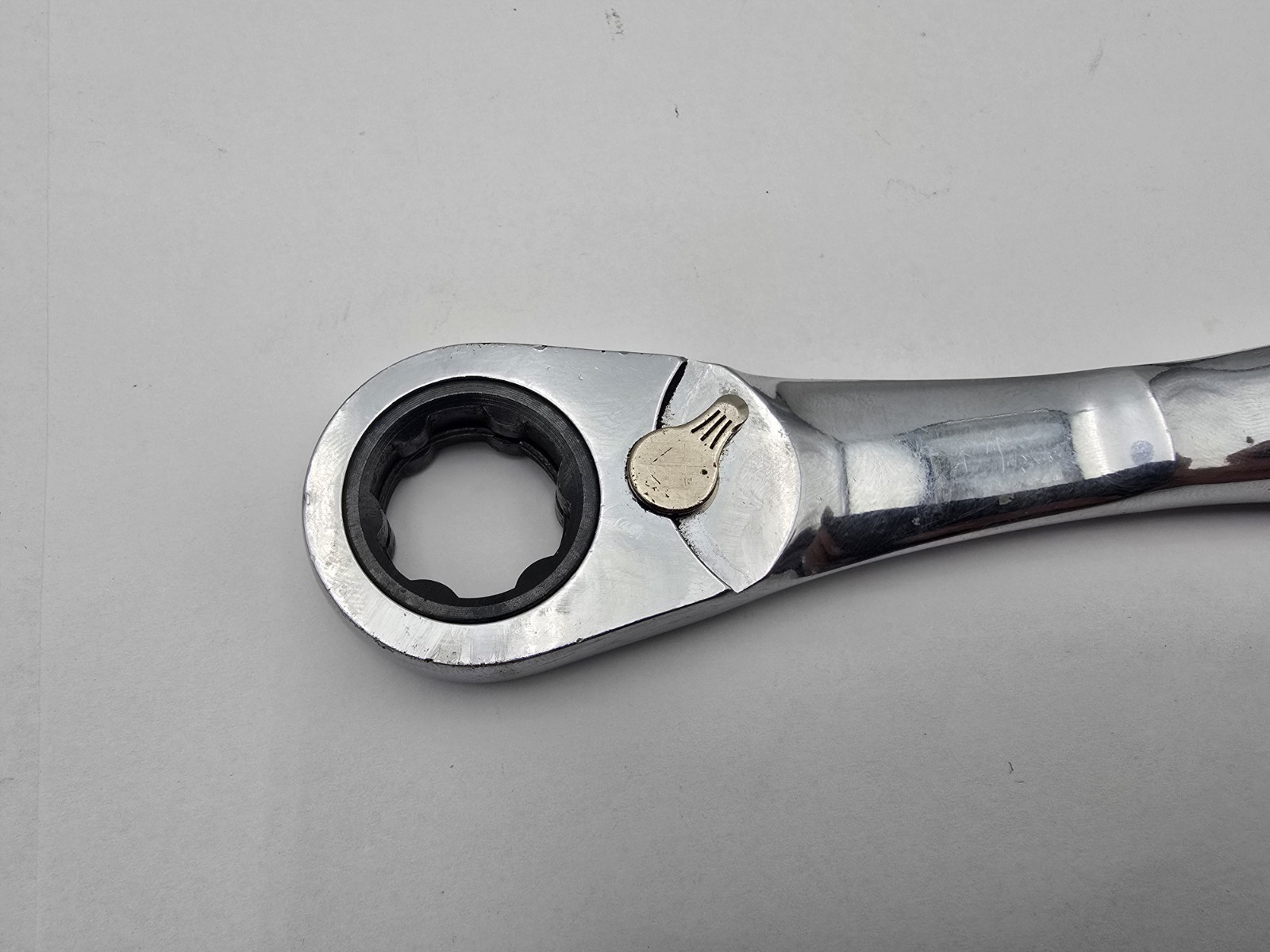 Craftsman Max Axess Pass Thru Ratchet 3/8″ Drive 29308 L-AB
