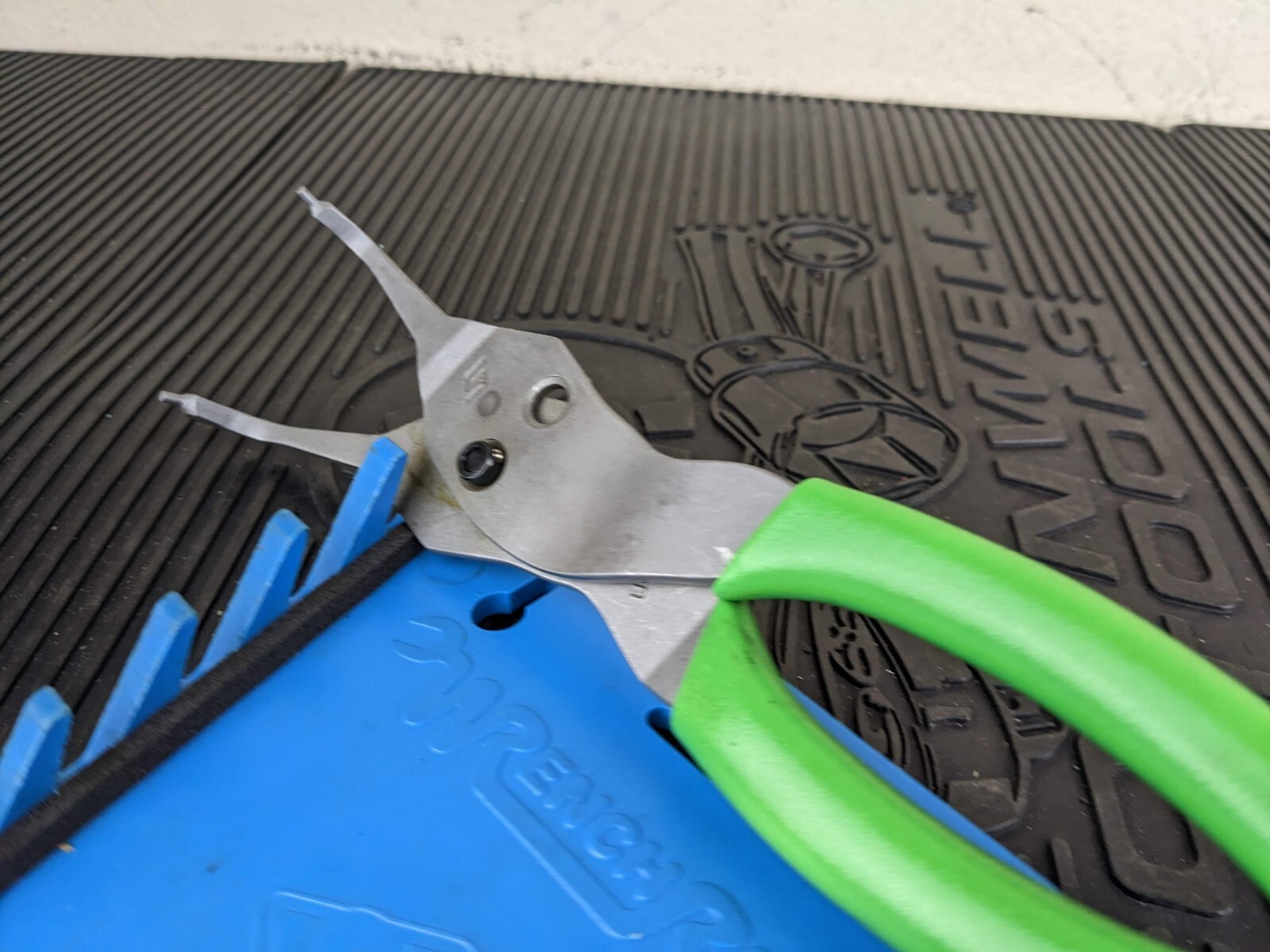 #bg348 Snap-on Tools USA NEW GREEN 90° Tip .090 Snap Ring Pliers SRPCR9090G