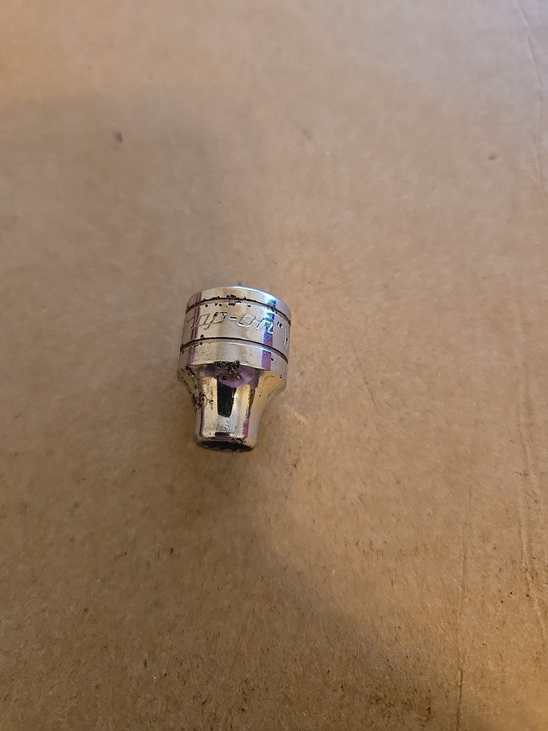 Snap On 3/8″ Drive 1/4″ 12PT SAE Shallow Chrome Socket USA F081