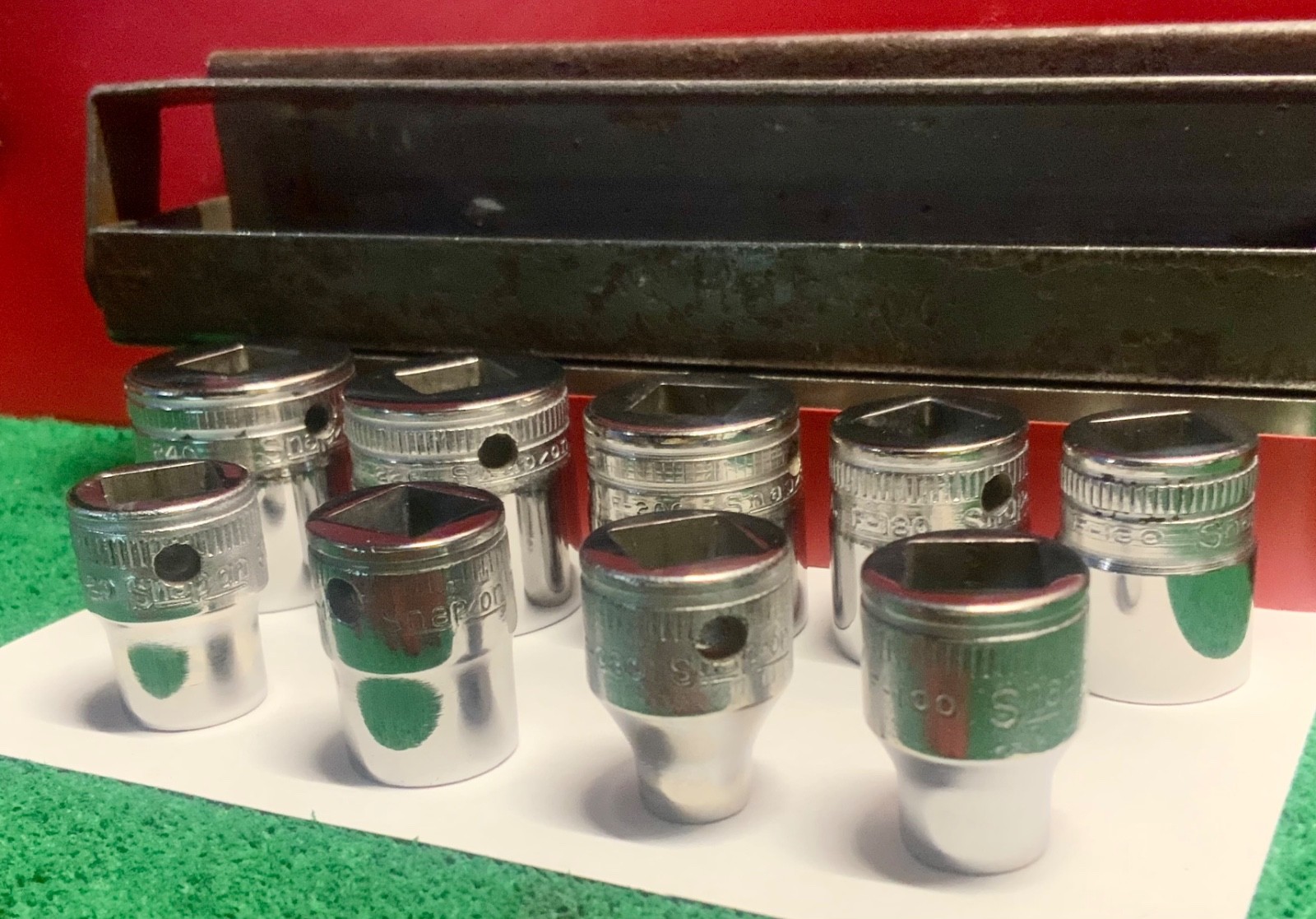 Snap-On Tools Vintage 1940’s Ferret Socket Set with tray. Clean & Pristine!
