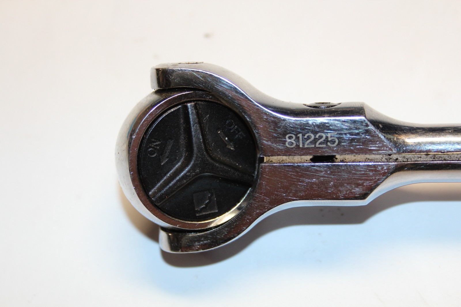 GEARWRENCH 3/8″ Drive 72-Tooth Dual Material Roto Ratchet 9-3/4″ 81225
