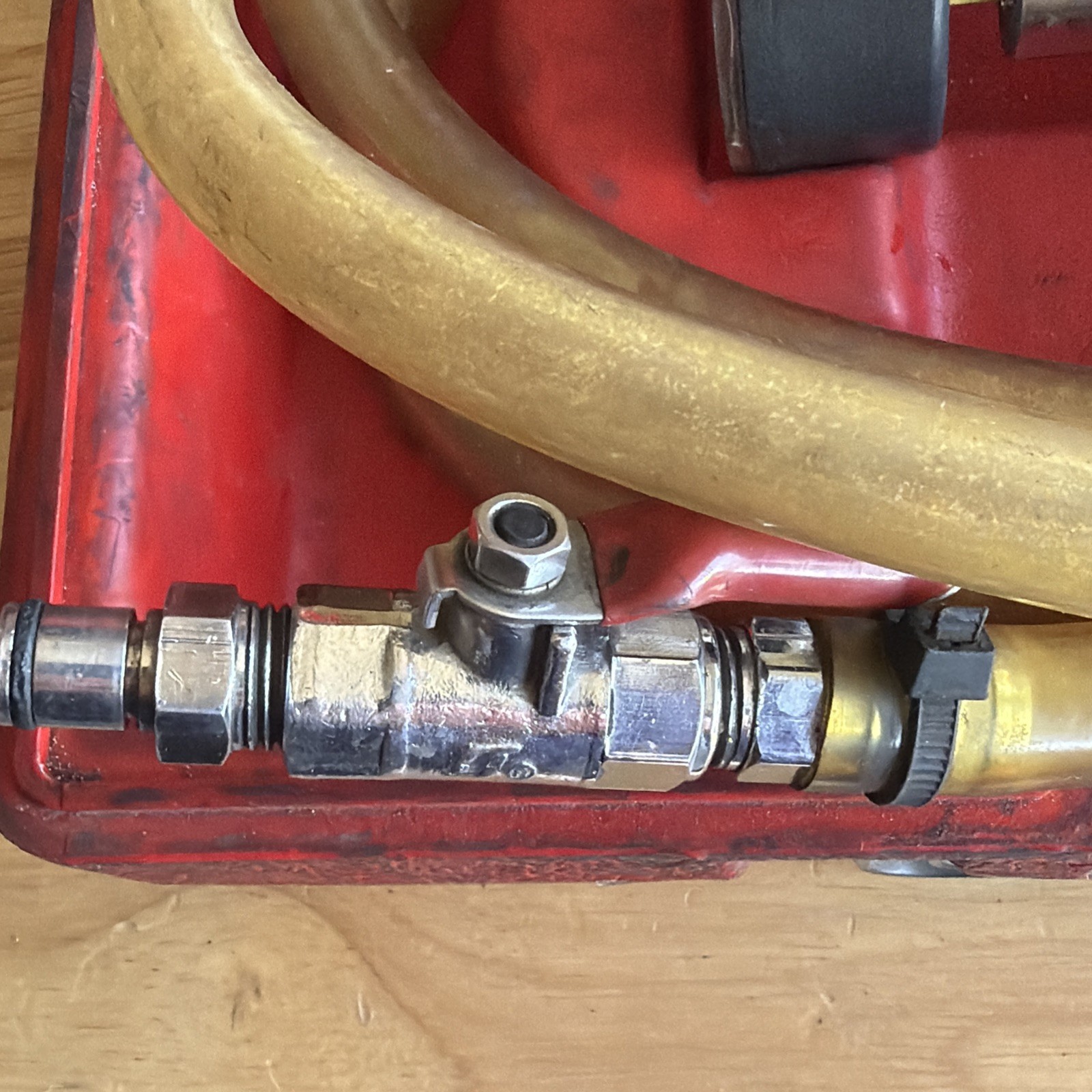 Snap On Tools Vacuum Cooling System Filler SVTSRAD262