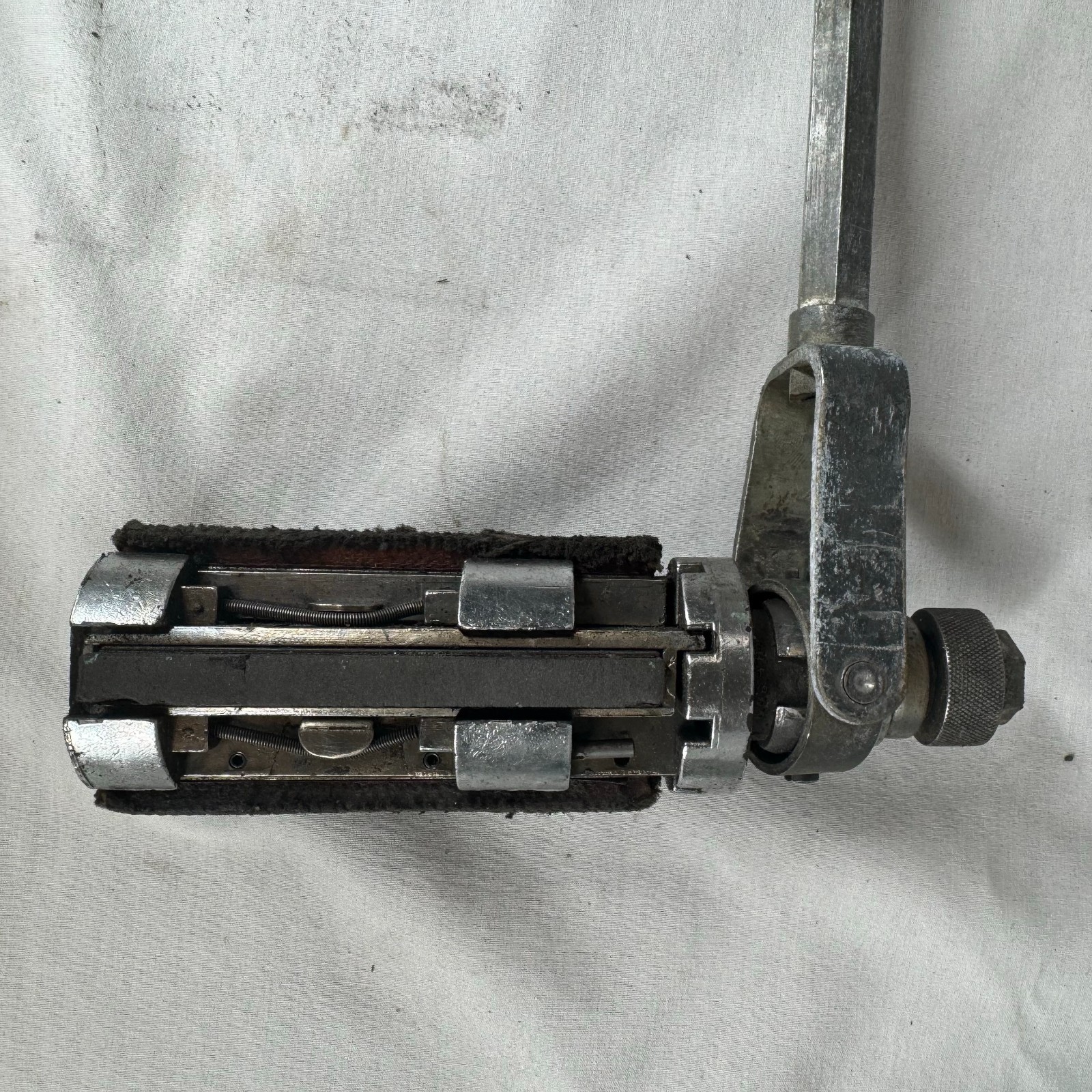 Lisle Corp Engine Cylinder Hone Model CHJ Kit