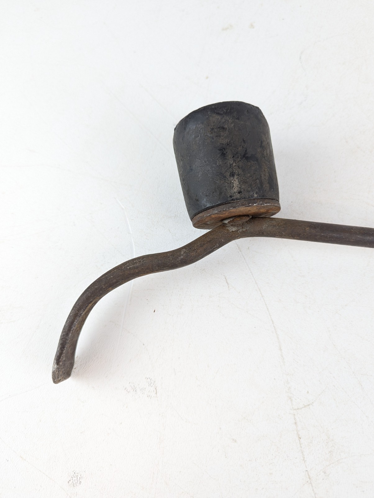 Ken Tool T68 31568 Wheel Hubcap Puller Remover