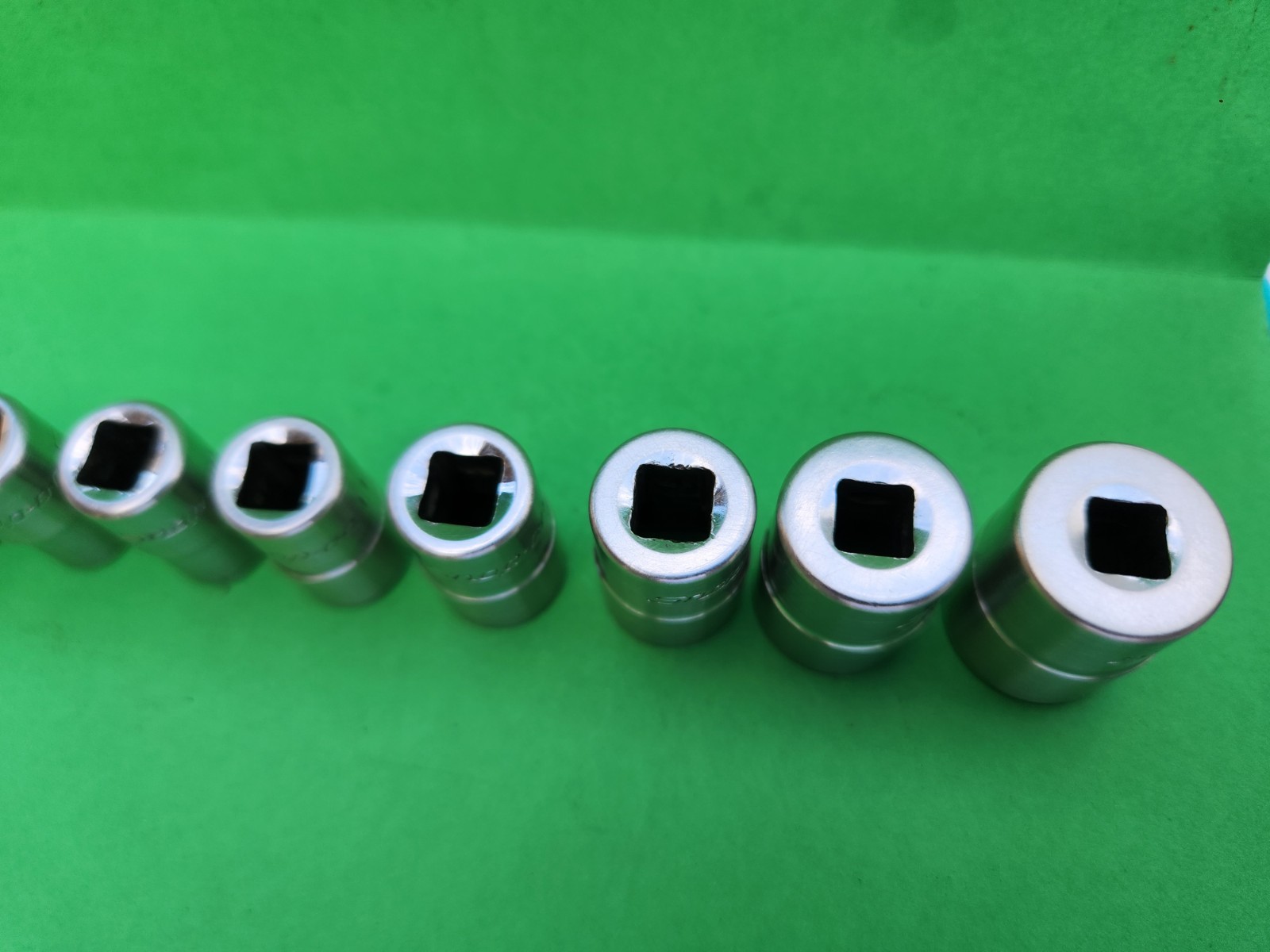 10 Pc. Snap-on 110TMY Socket Set 1/4″ Dr. ~ 6 Pt. 3/16″ – 9/16″ TM6-TM18 F5