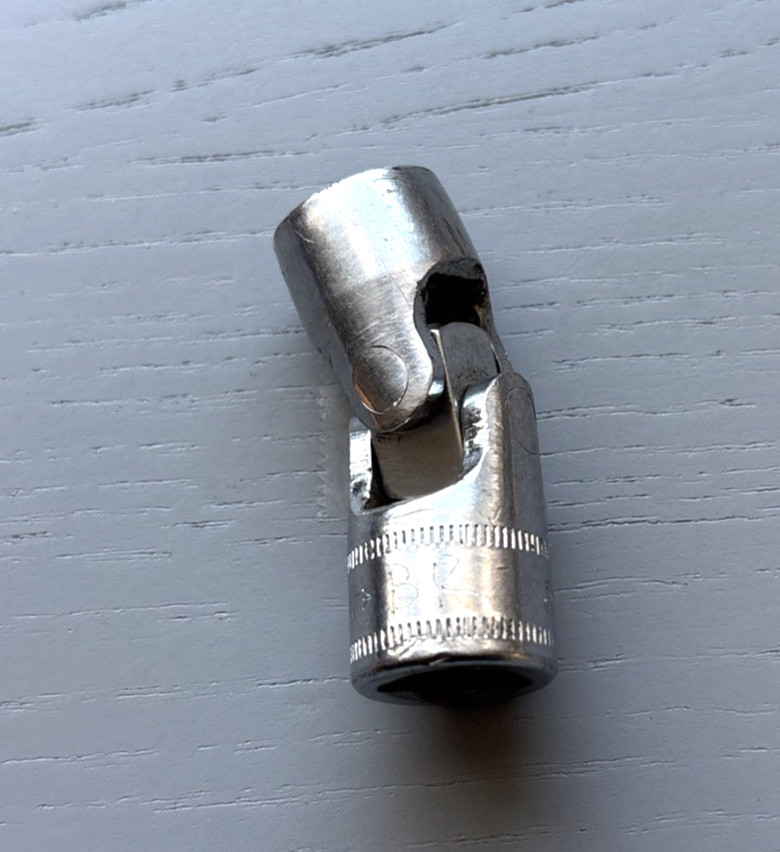 Snap-on # FSUM12 12mm 6pt Flex Swivel Socket 3/8″ Drive USA Fast Shipping