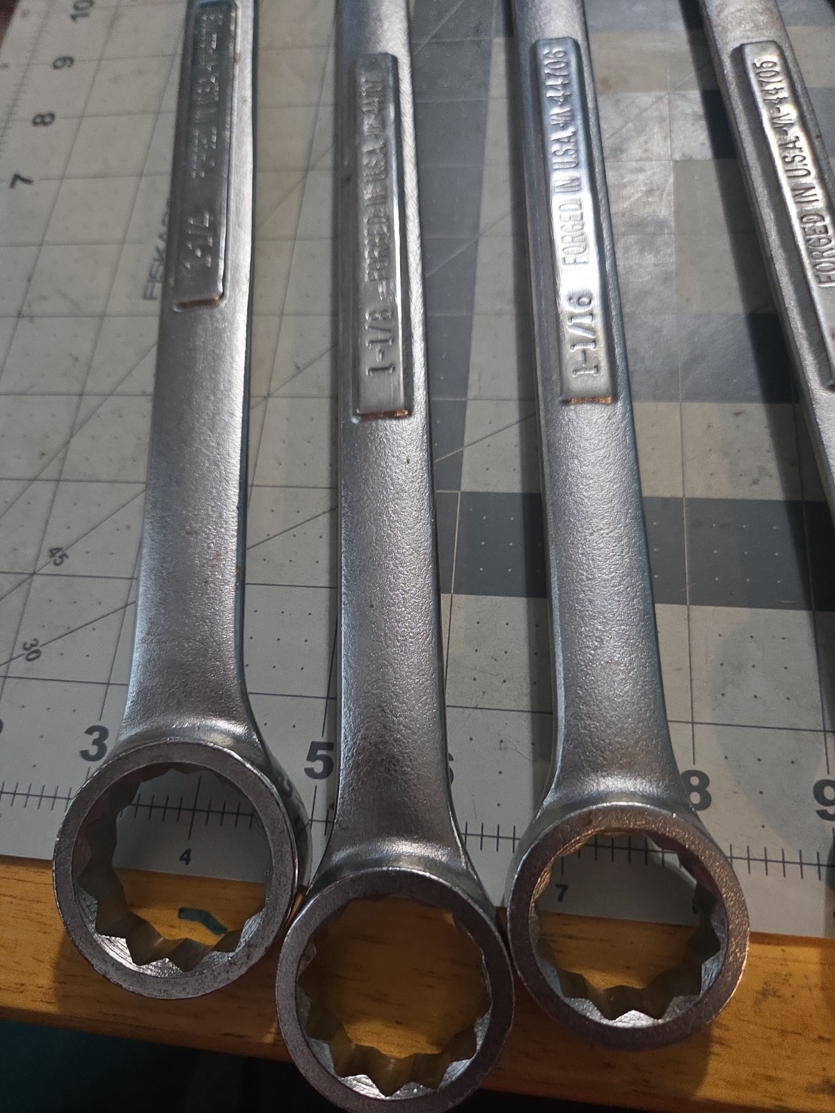 10 Pc Craftsman VV & VA Series 12-Point Combination Wrench Set 5/8″ To 1 1/4″