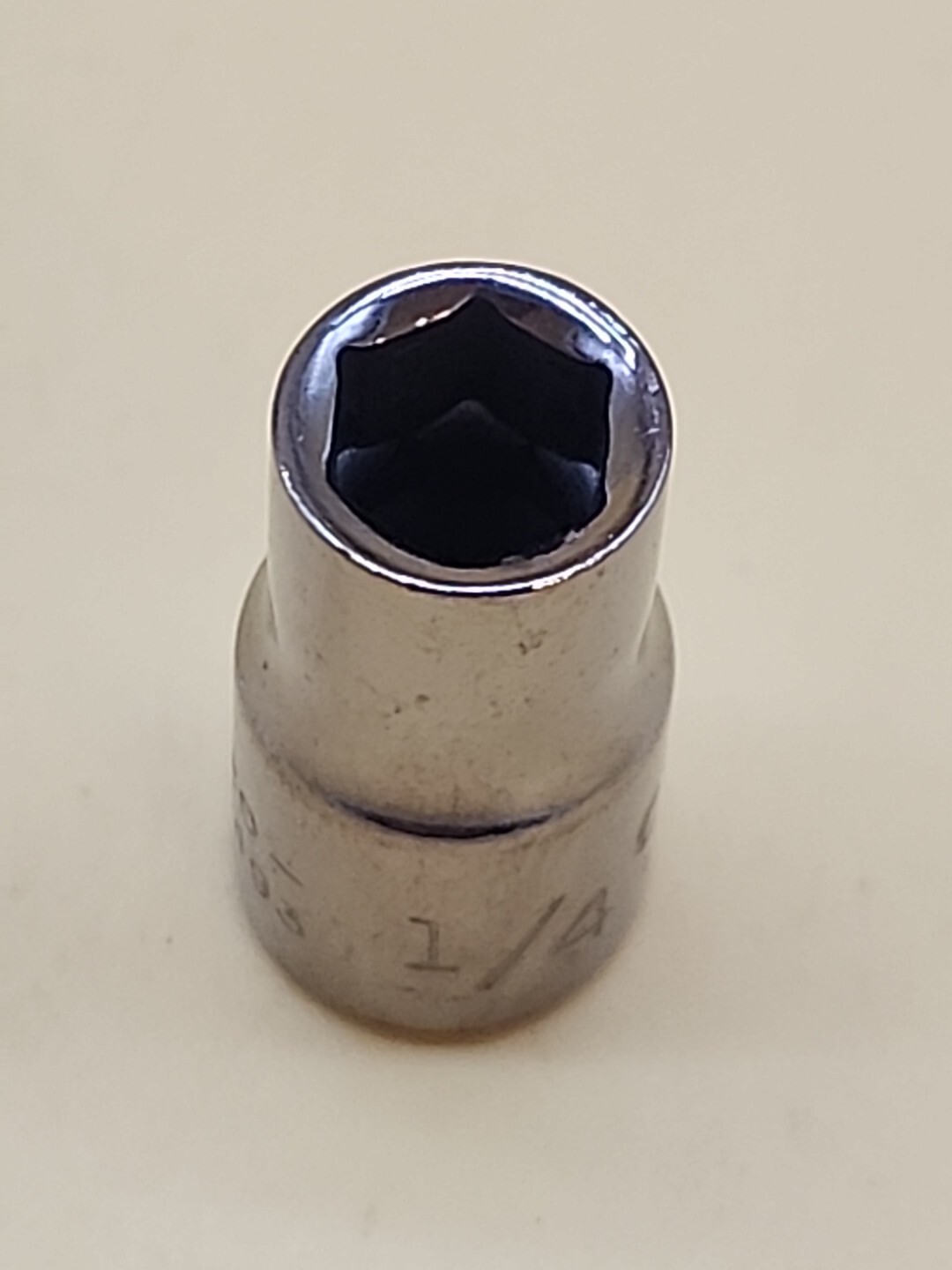 Craftsman 1/4in. 6 Point 1/4″ Drive Socket G2-43493 USA