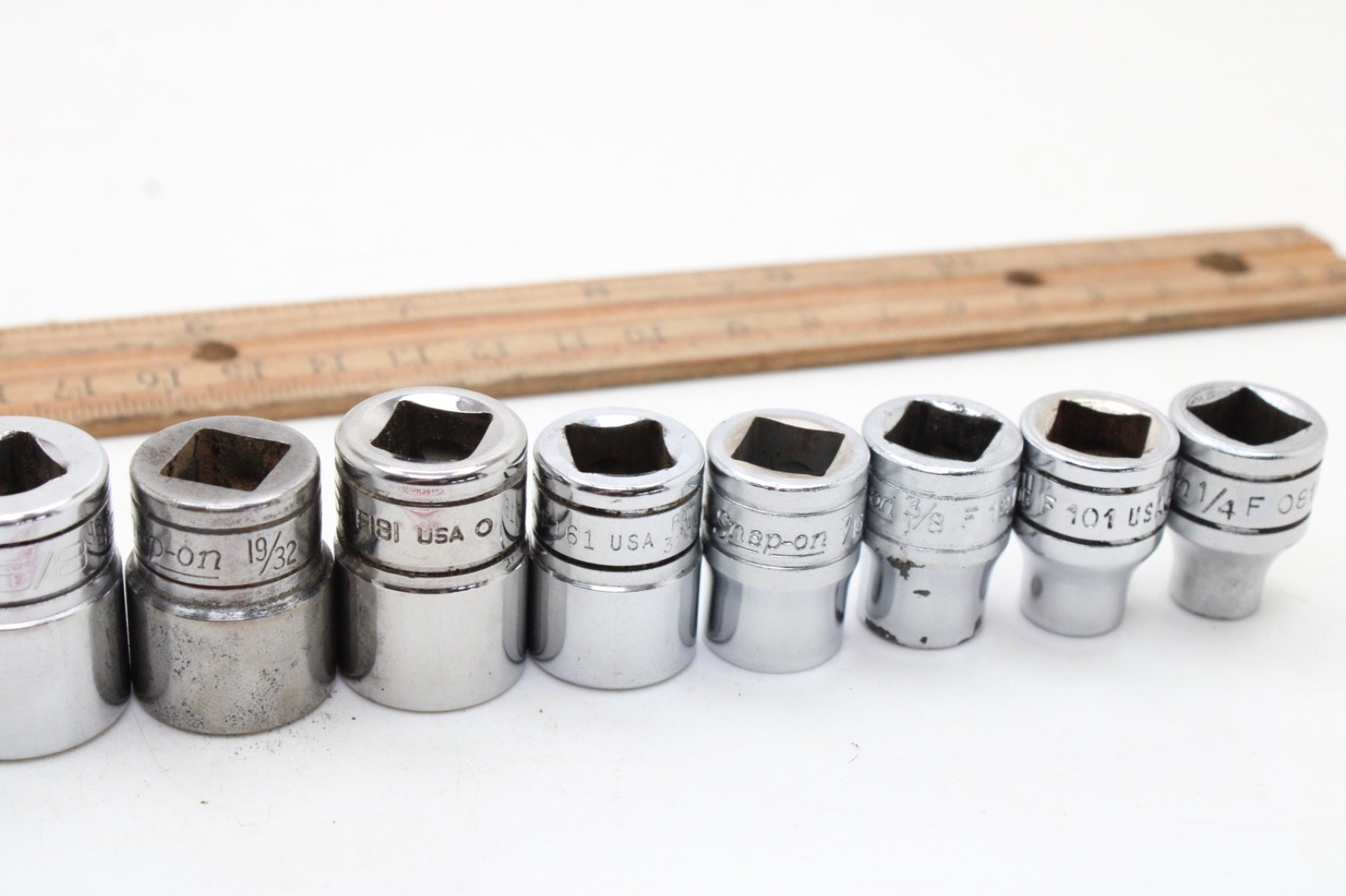 Snap-on F081 – F281 1/4-7/8″ 3/8″ Drive 12 Point 12 Piece SAE Chrome Set USA
