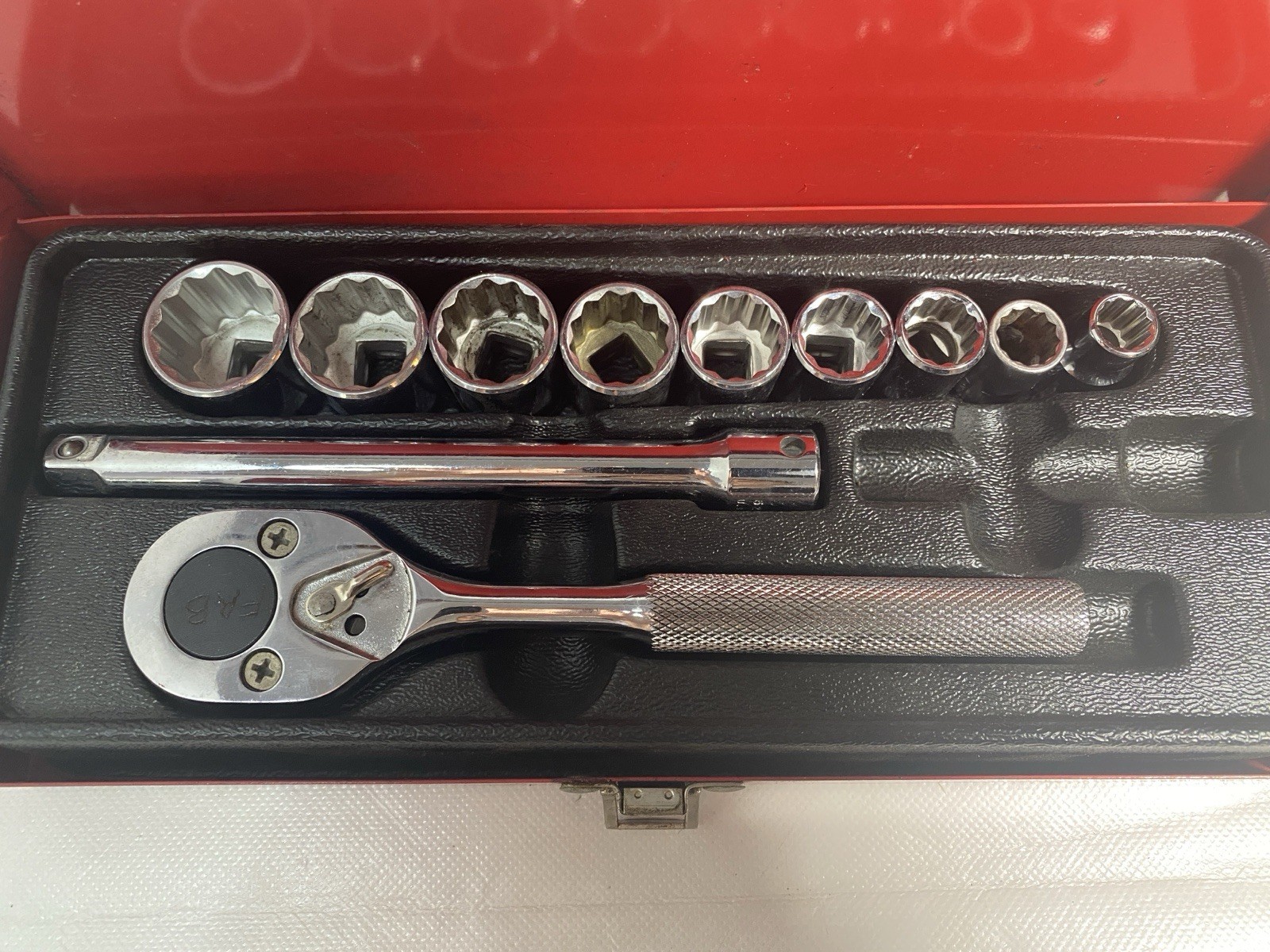 Vintage Proto Ratchet J52130 3/8 in Drive 12-Point Socket Set Missing 2 Pieces