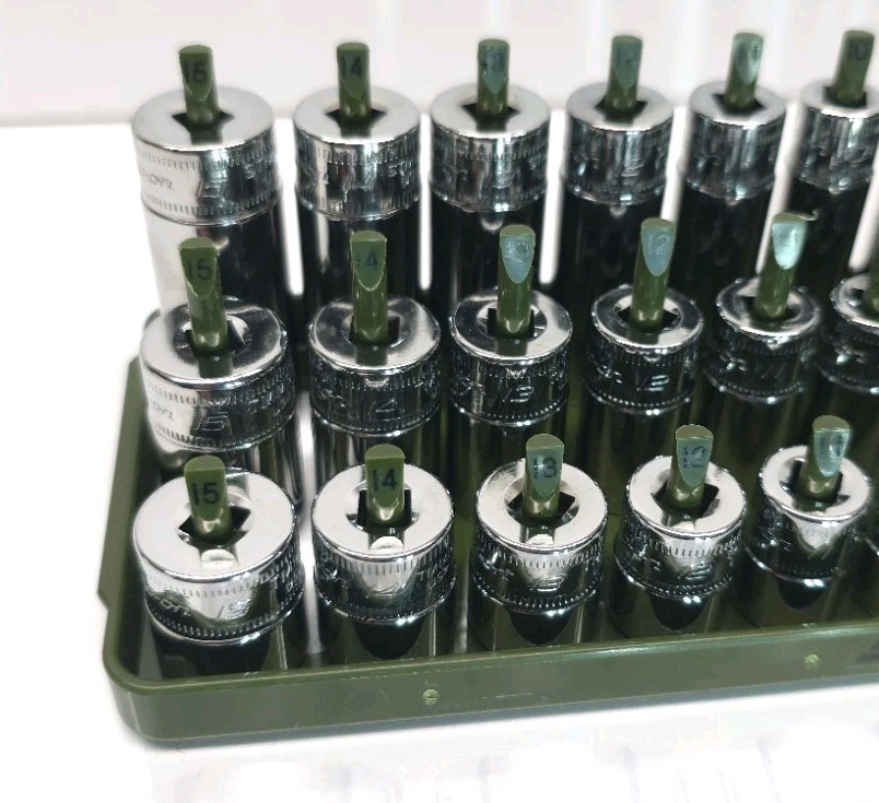 Snap-on Tools 42pc 1/4 Drive Metric 6pt Shallow, Semi-deep, & Deep WITH ADD-ONS