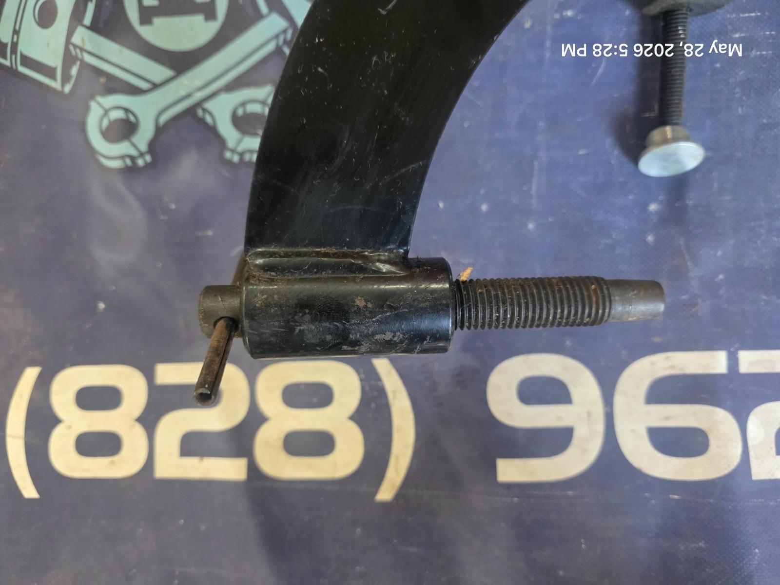 Kent Moore DT-48989 GM 6L50 Transmission Holder