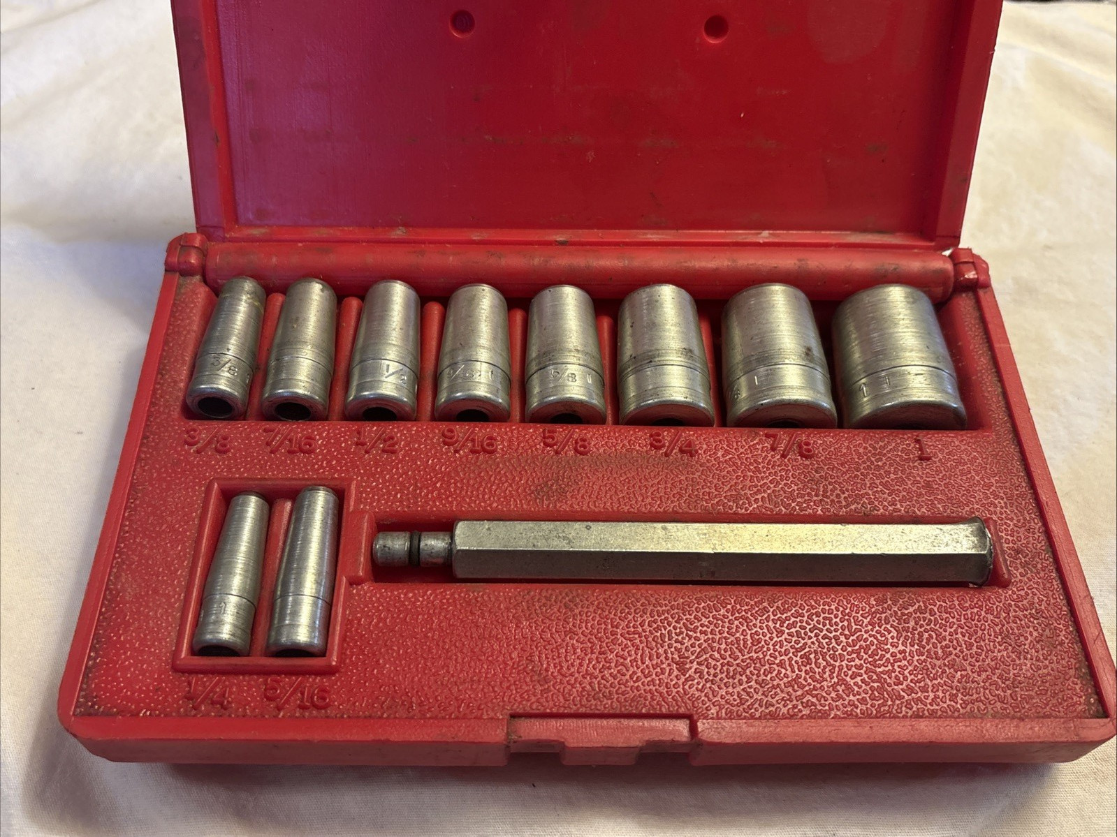 Blue-Point Tools 11pc 1/4 – 1″ Punch Set Gasket Cutter Hole w/ Case PGH8A