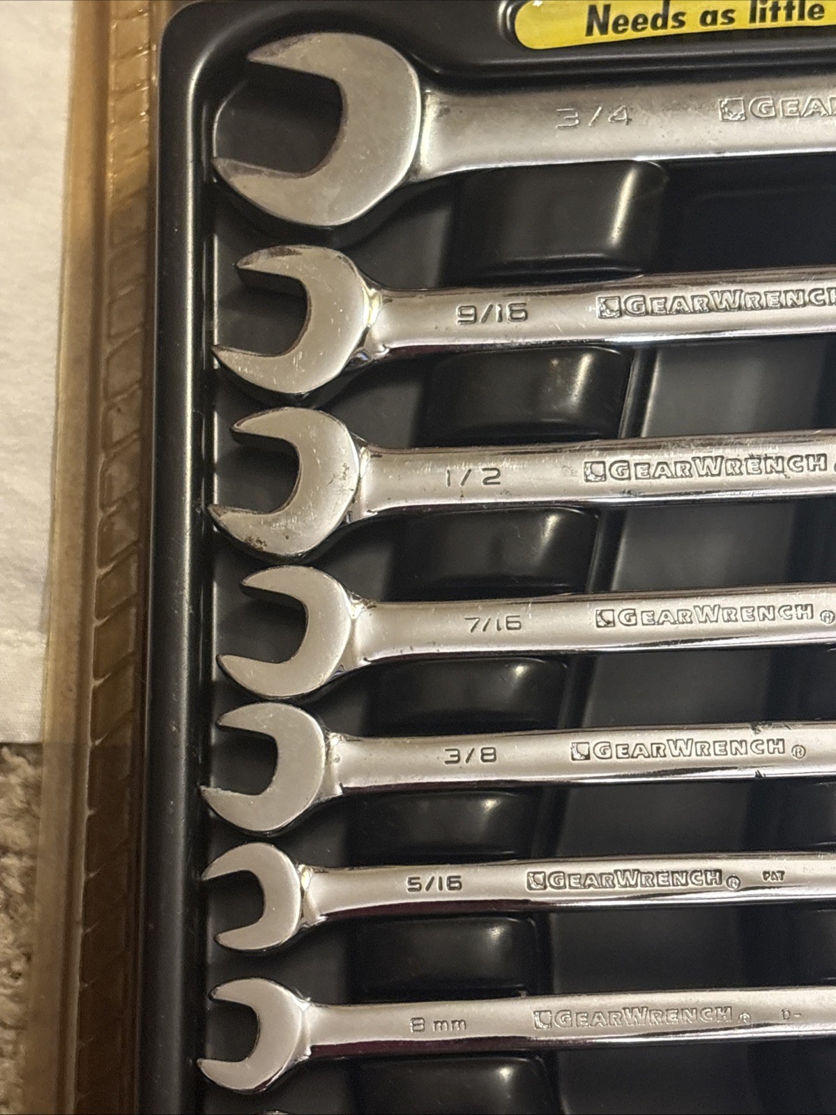 Gearwrench 32 pc Standard & Metric Set, includes bits & holder