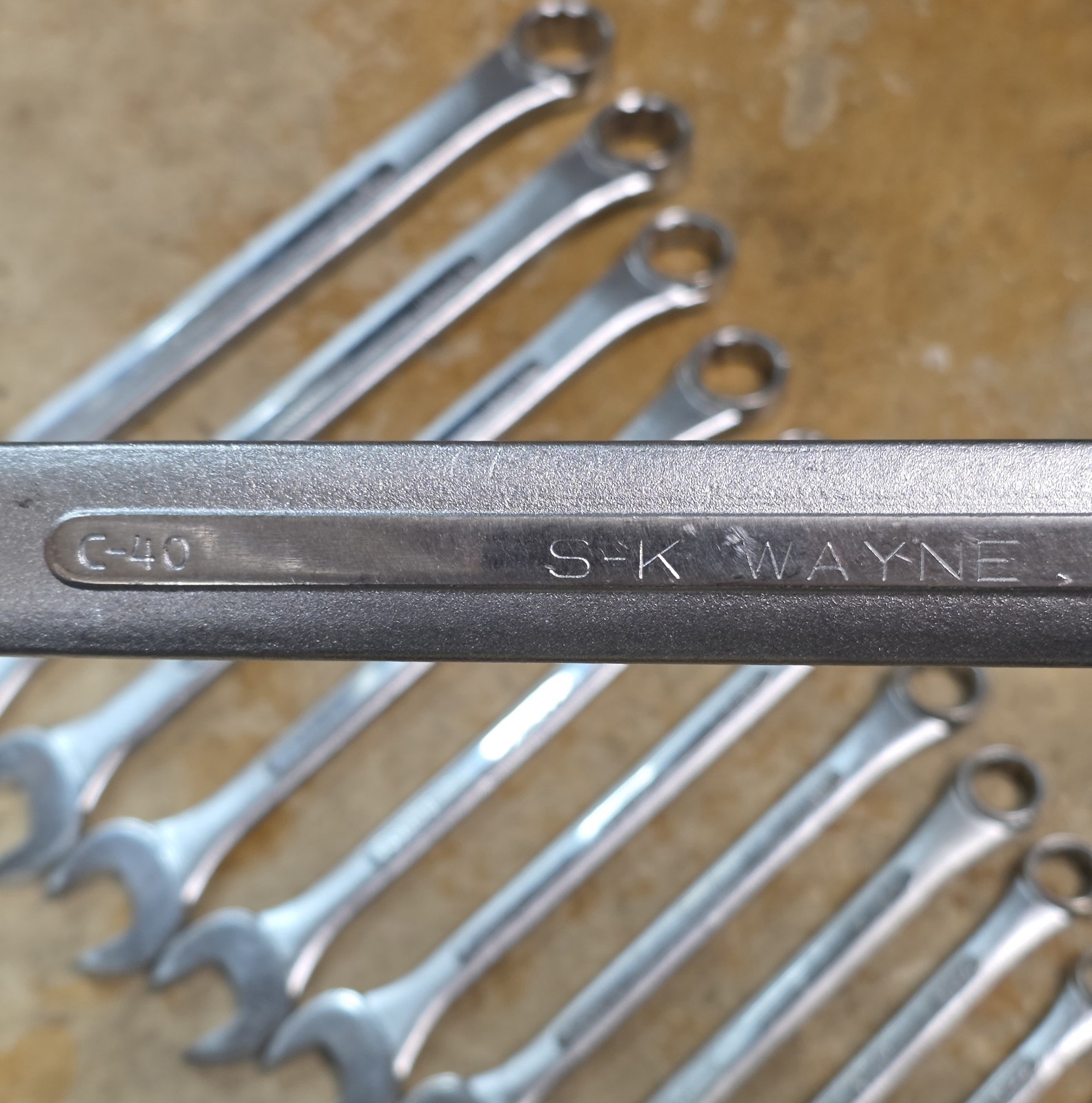 SK Wayne SAE 16pc Combination Wrench Set 12/6pt 1/4, 5/16, 3/8 – 1-1/4″ USA READ