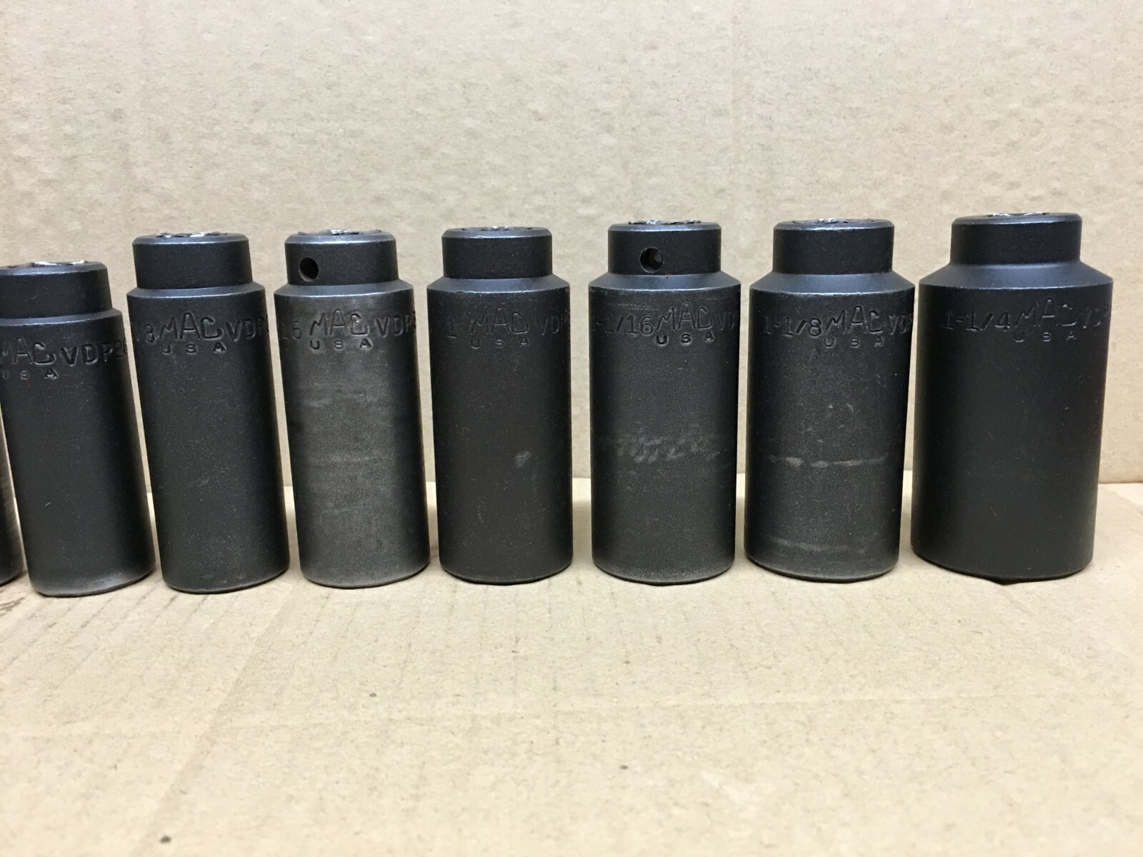 Mac Tools 13 pc SAE Deep Impact Socket Set -1/2″ Drive – 6 Point 7/16″ to 1-1/4″