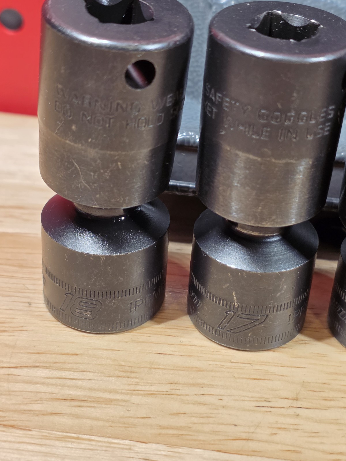 Snap-on Tools 207IPFM 7-Piece 3/8″ Metric Shallow Swivel Impact Socket Set