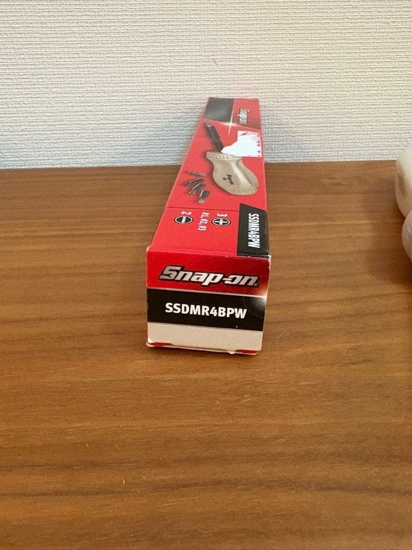 Snap-on SSDMR4BPW PEARL WHITE Hard Grip Ratcheting Screwdriver [Unused]