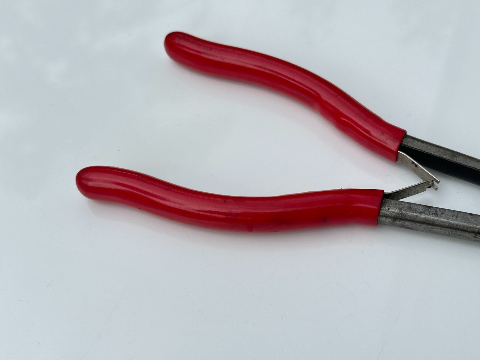 MAC Tools P301787 Long Reach Hose Pliers, Spring Loaded, Red Grip Handle