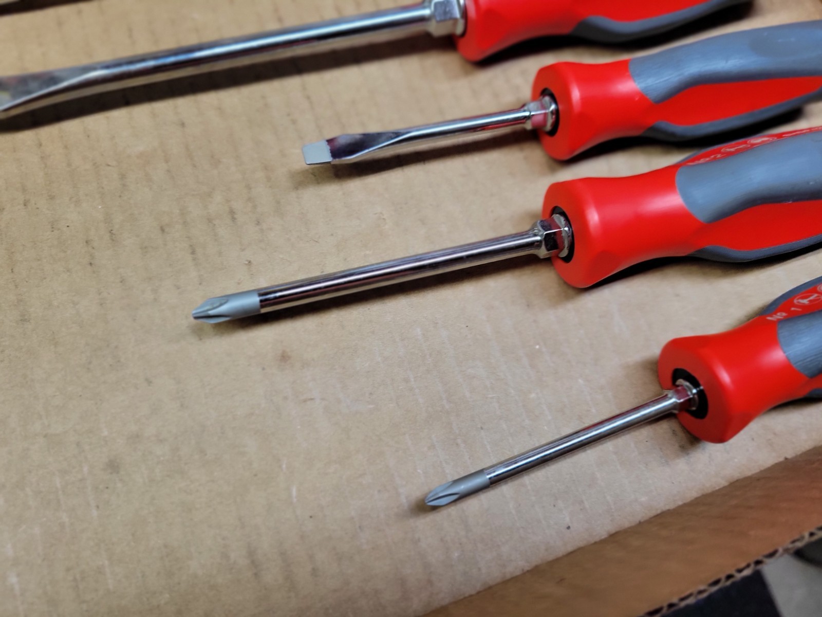 Snap-On USA 6-Piece Red / Gray Hard Handle Screwdriver Set /Lot