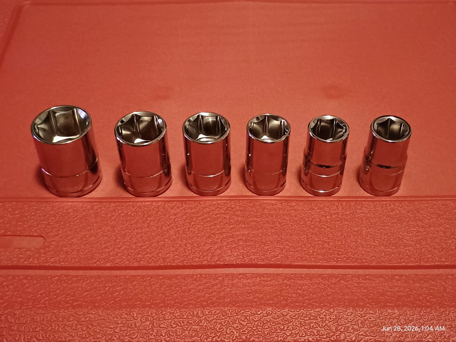GREAT NECK 12 Piece SAE and METRIC 6 Point Chrome Socket Set For 1/2″ Inch Drive