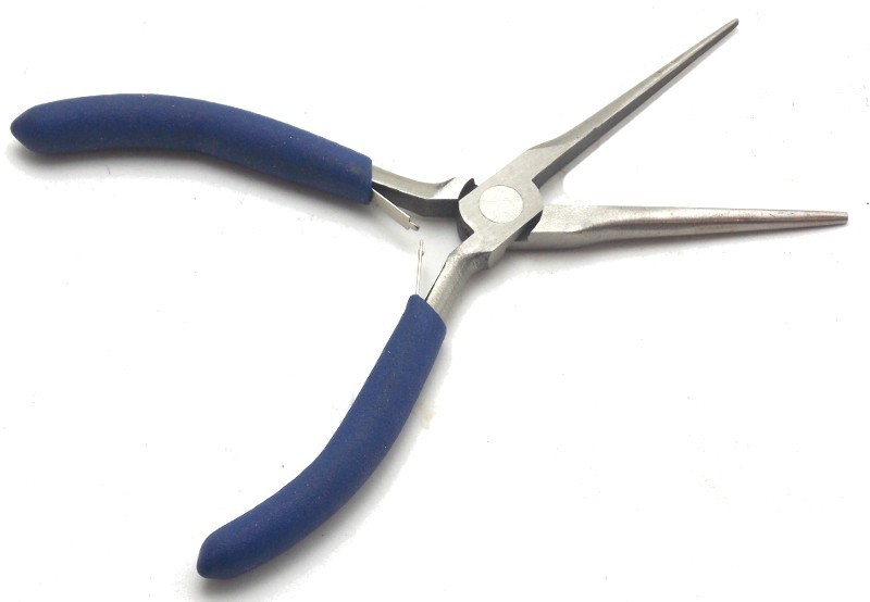 Westward 5 7/8″ Long Needle Nose Smooth Spring Handle Pliers Model 1UG23B Used