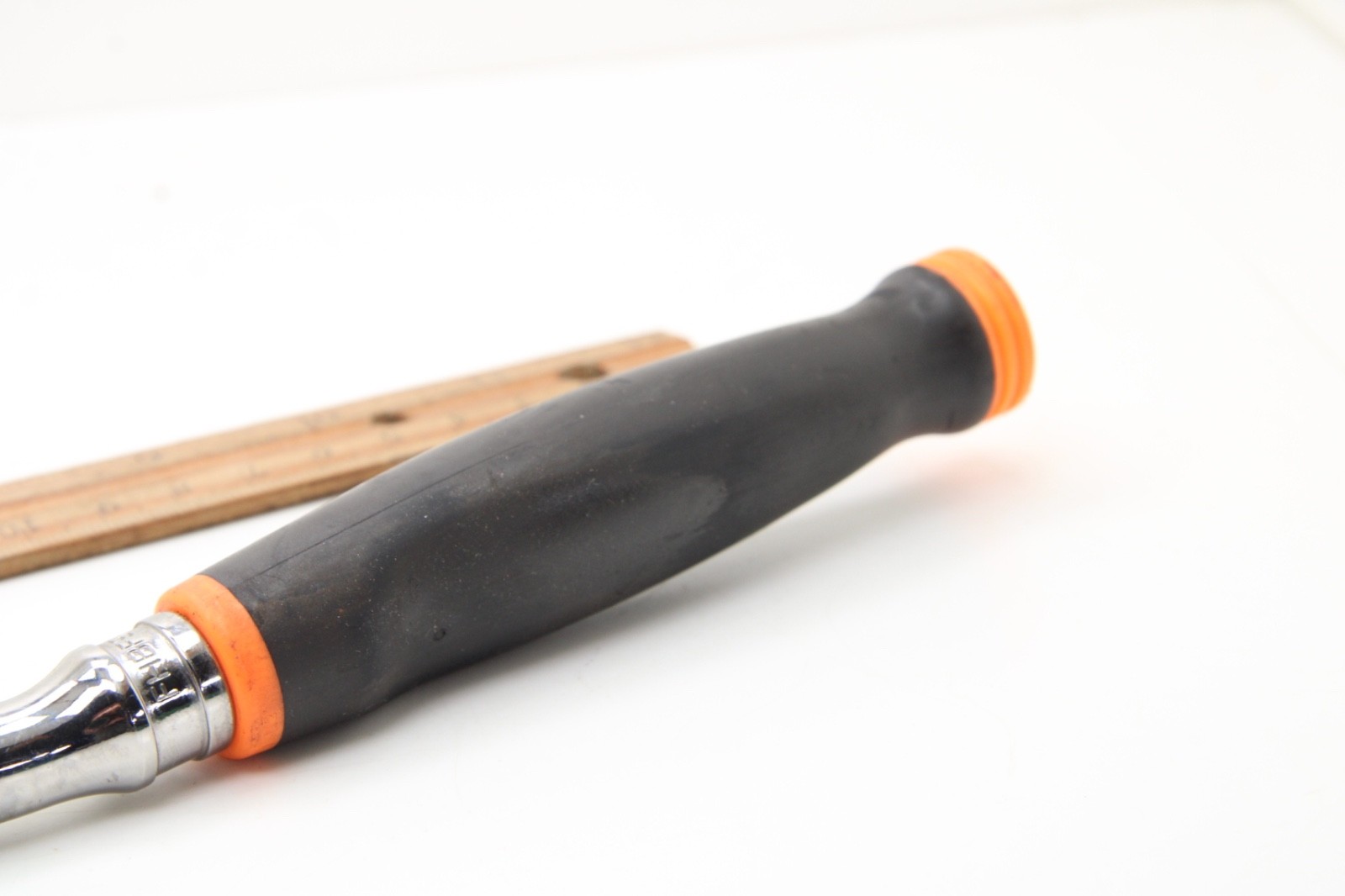 Snap On FHBF80A 3/8″ Drive Black/Orange Soft Grip Bent HandleFlex Head Ratchet