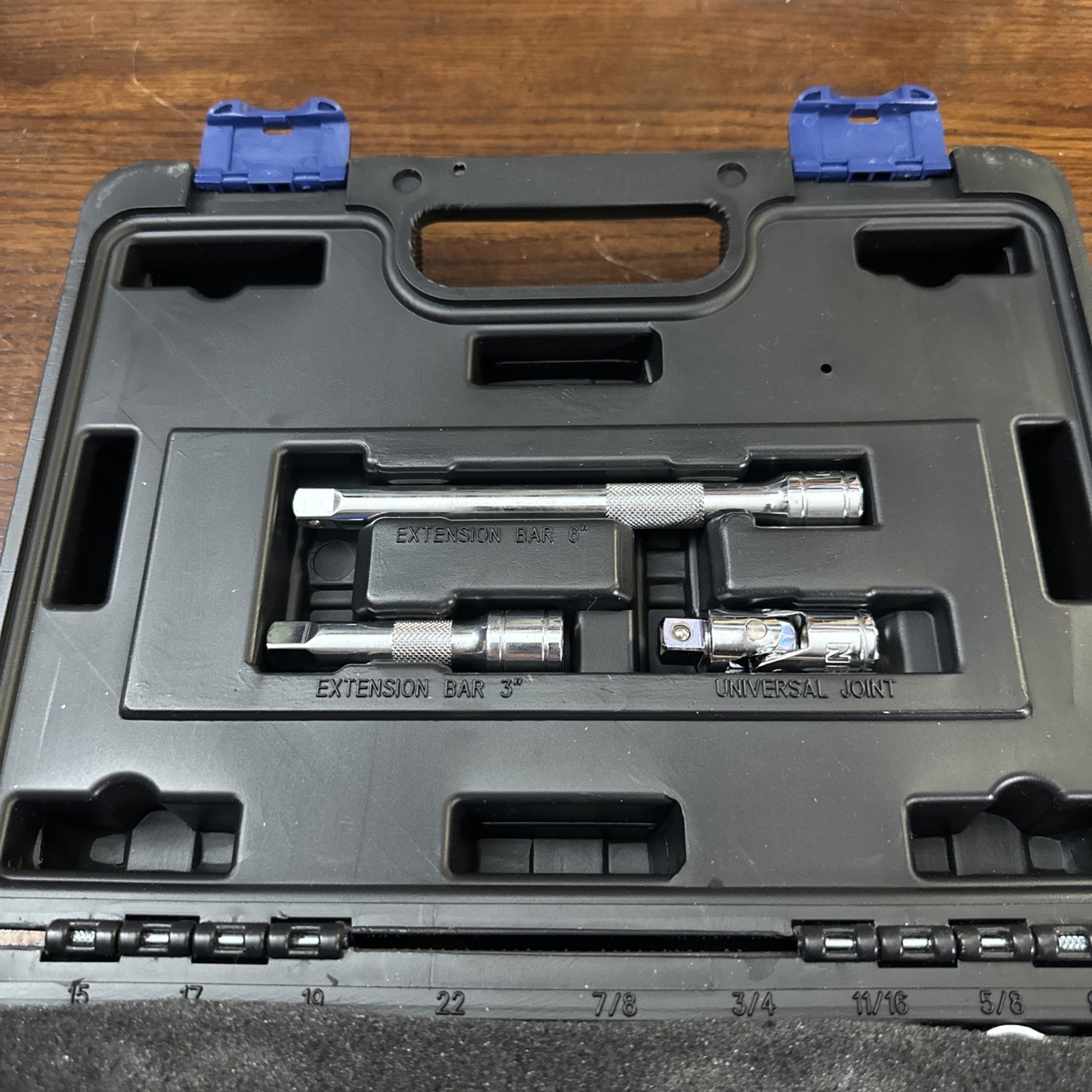 Quinn 3/8 in. Drive SAE and Metric High-Visibility Socket Set