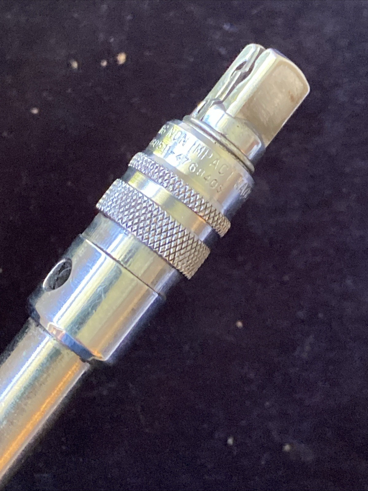 Snap-On FXKL24 3/8″ Drive 24″ Quick-Release Locking Knurled Extension