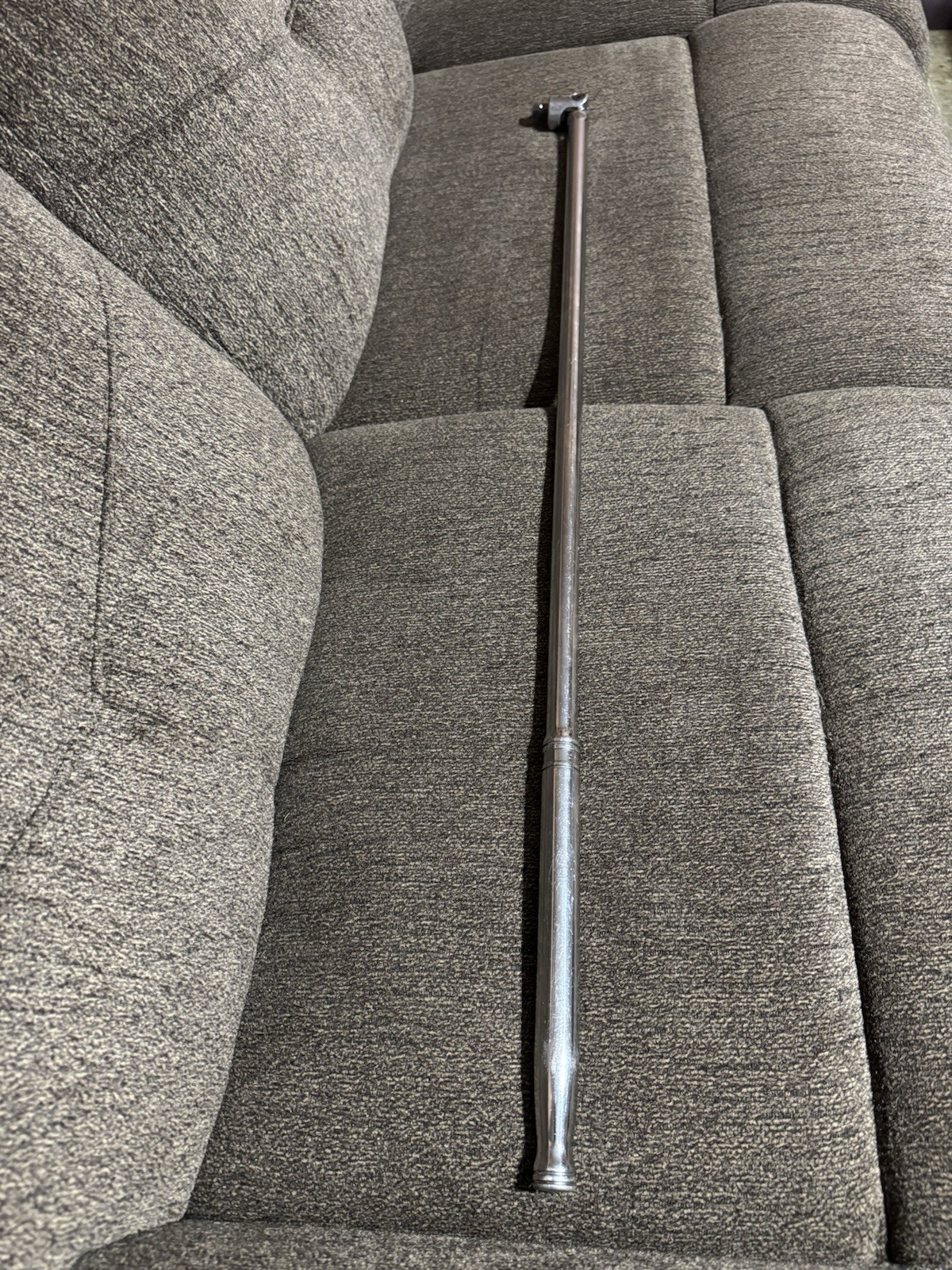 Snap-On SN36 1/2″ Drive 36″ Standard Handle Long Breaker Bar