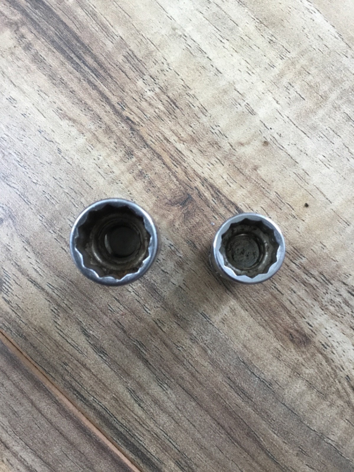 Snap-On Tools USA 2pc 3/8″ Drive SAE Swivel Sockets 1/2″ 5/8″ FVU & FU-Series