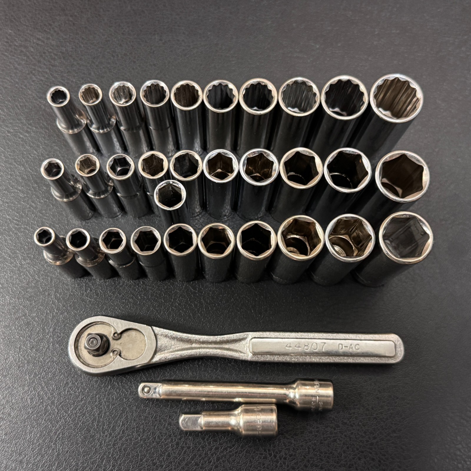Craftsman S-AC 1/4 Drive Metric & SAE Socket Set STD Deep w/ Ratchet 44807 —65pc