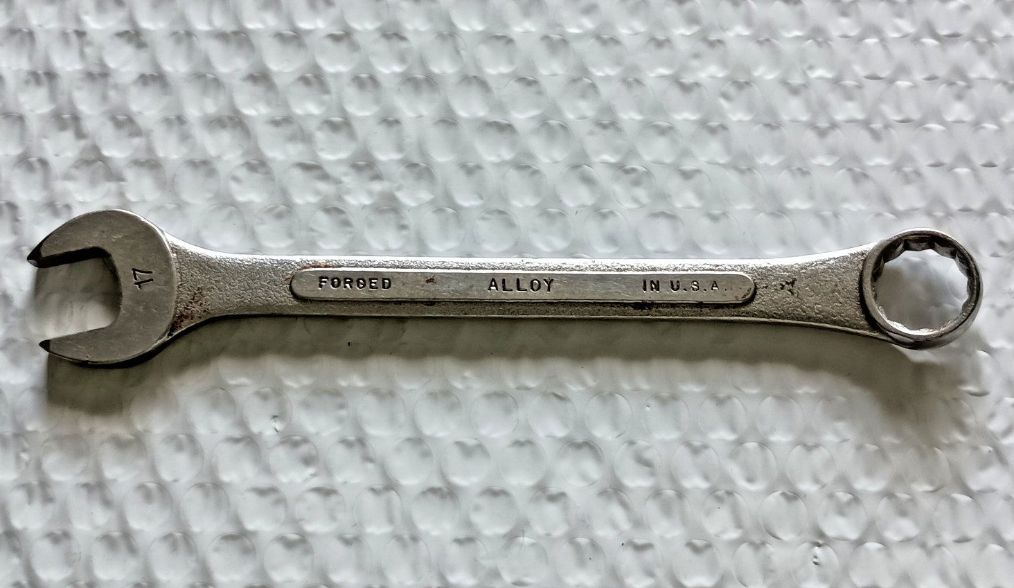 S-K TOOLS USA 8317, 17MM. COMBINATION WRENCH, 7.75″ LONG, 12 POINT.