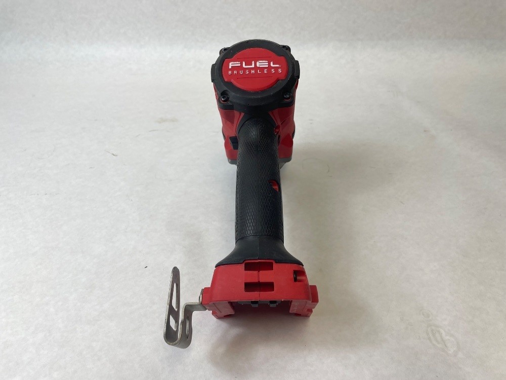 Milwaukee 2962p-20 18V 1/2″ Cordless Mid-Torque Impact Wrench w/ Pin Detent Tool