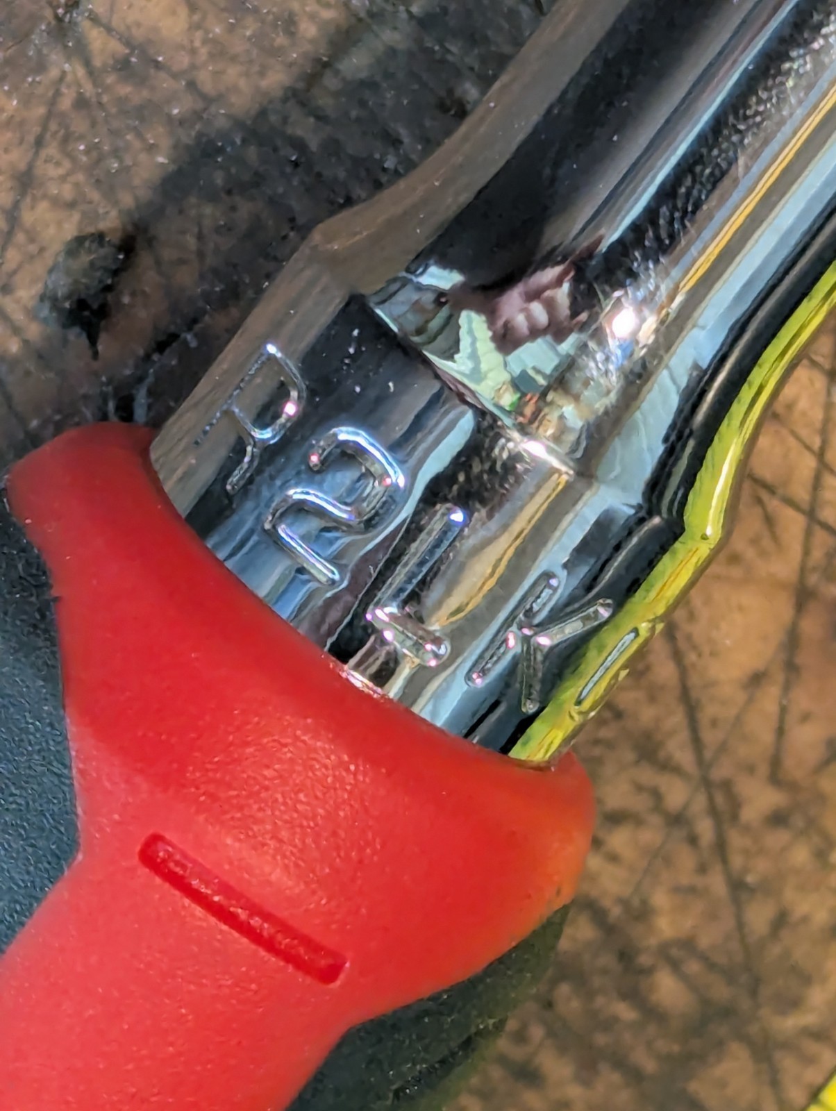 ICON 3/8 Swivel Head Ratchet R2LKG