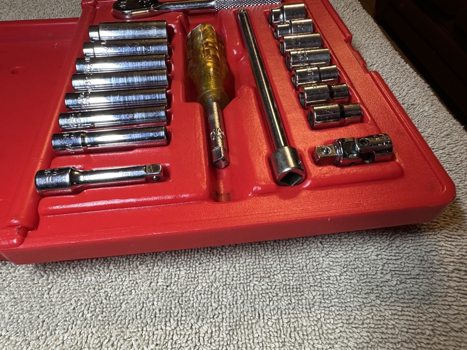 🇺🇸 MAC Tools 1/4″ 19 piece Ratchet Socket Extension General Service Set SMR196