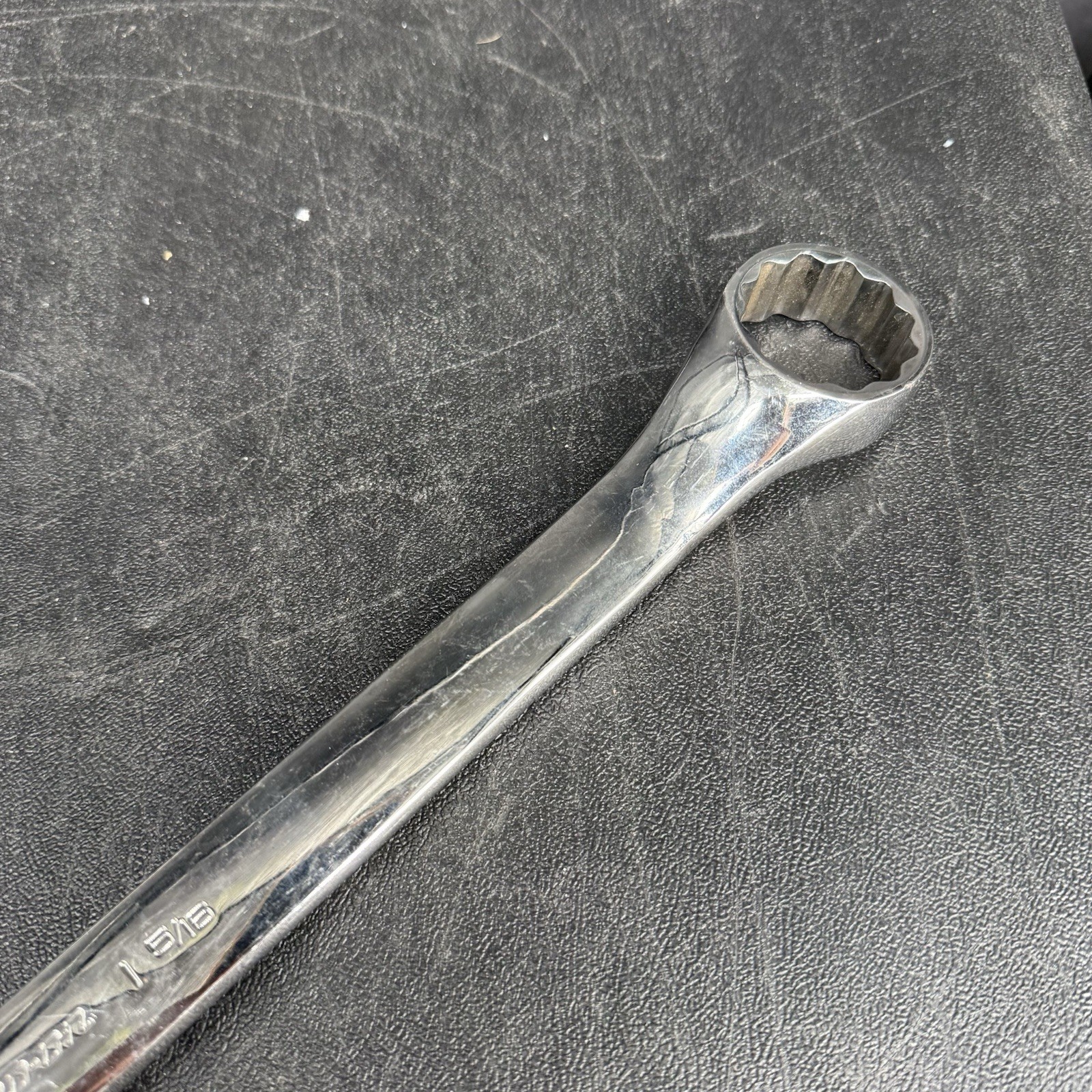 Snap On Tools XB4042A 1-1/4″ X 1-5/16″ 12 Point SAE 10* Offset Box End Wrench
