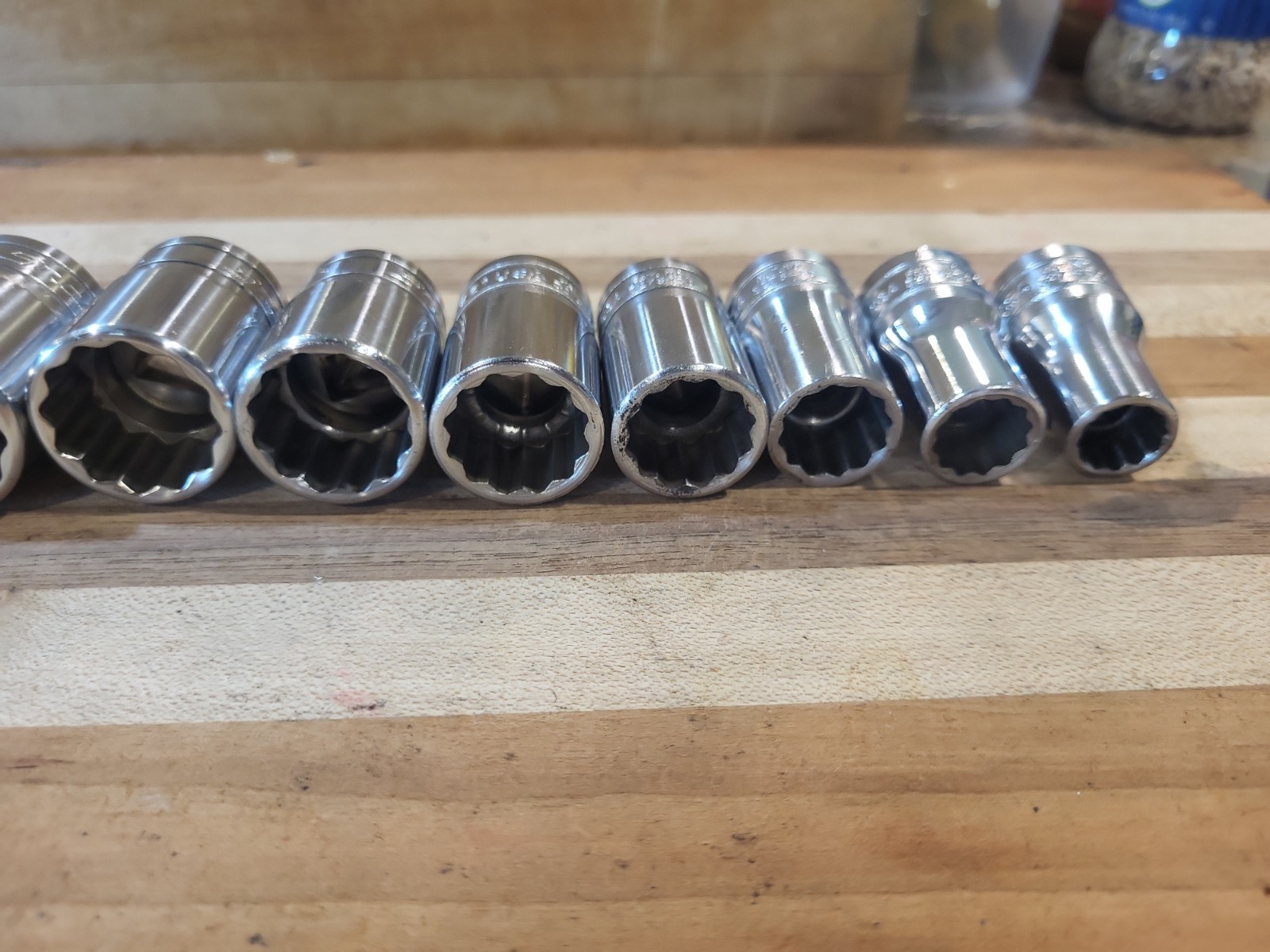 Snap On 10 Pc. 1/2″ Drive 12 Pt SAE Shallow Socket Set 7/16″-1″ SW 141-SW321