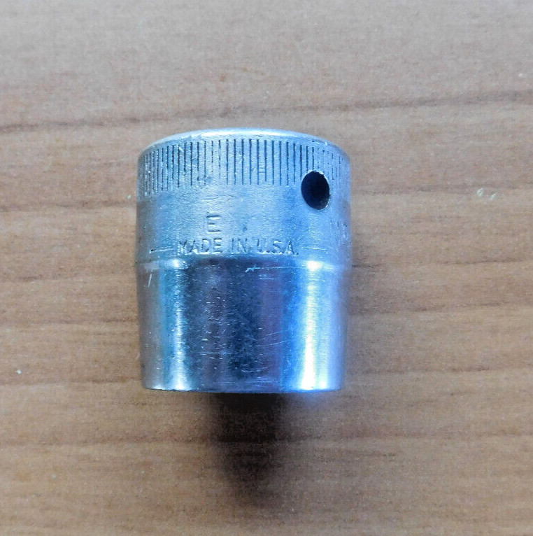 Snap-on Tools USA 1/2 Drive 11/16 SAE Double Square 8pt Chrome Socket #422
