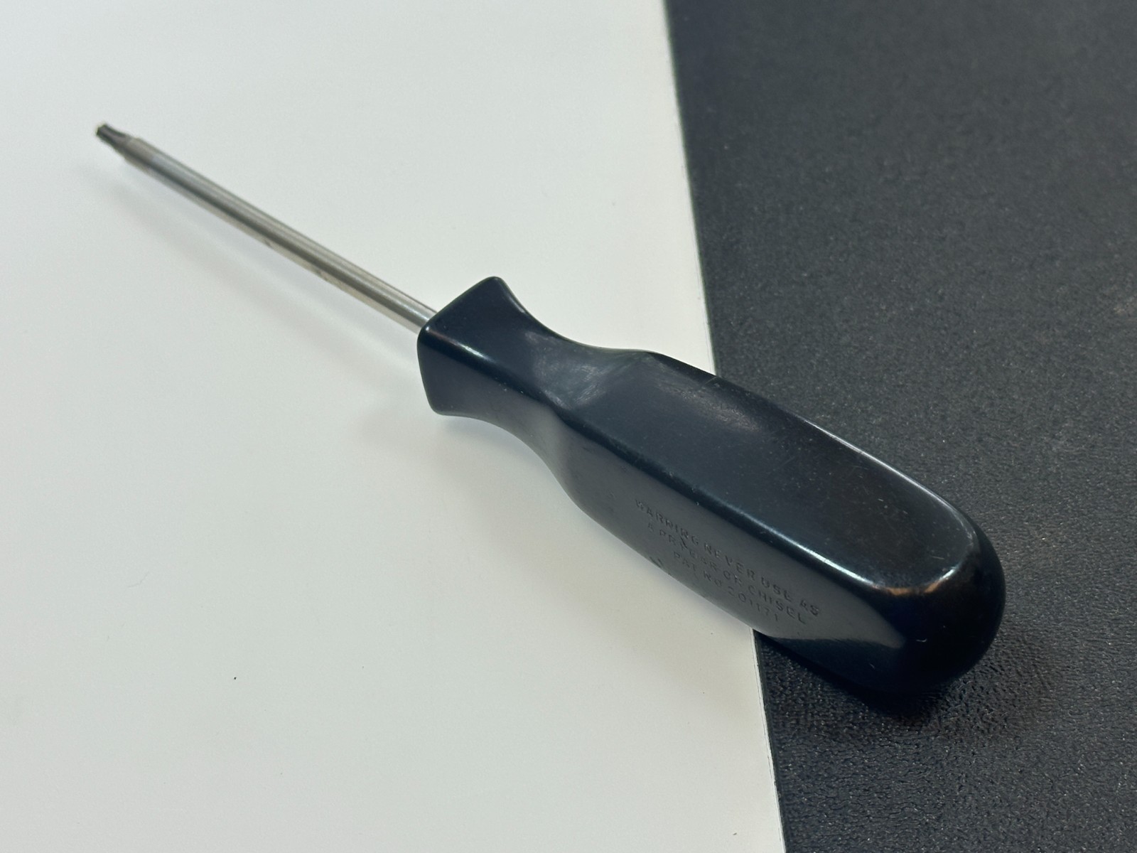 🇺🇸 Snap-on Tools USA SSTX415 T15 Torx Screwdriver, Classic Black Hard Handle