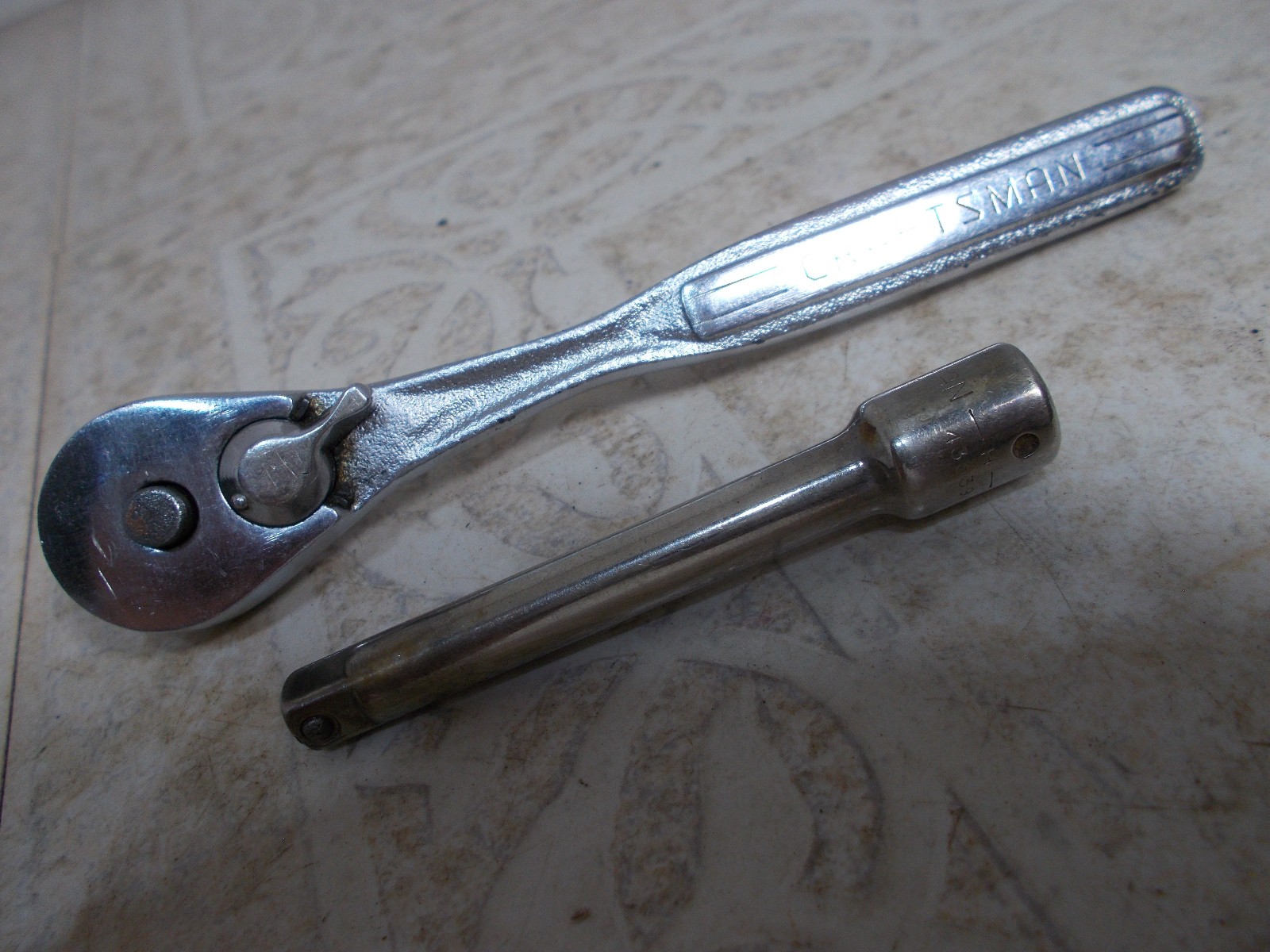 VTG. Craftsman 43185 V Series 1/4″ Dr. Ratchet W/Oil Port PLUS 3″ Extension (F2)