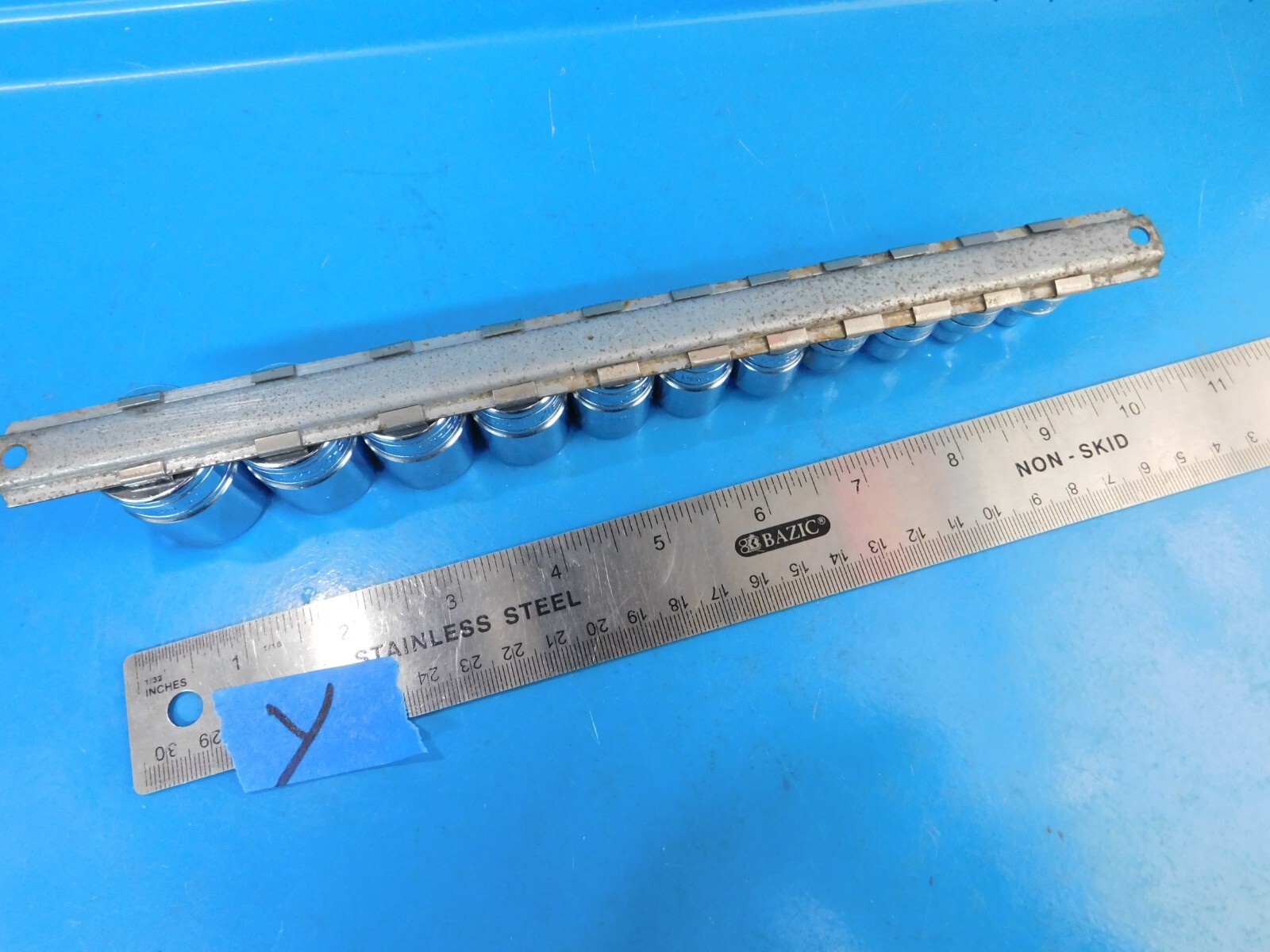 USED,SNAP ON 3/8 IN. DR. SHORT 6 PT. SOCKETS (1/4 THRU 7/8 IN.) PART #211FSY