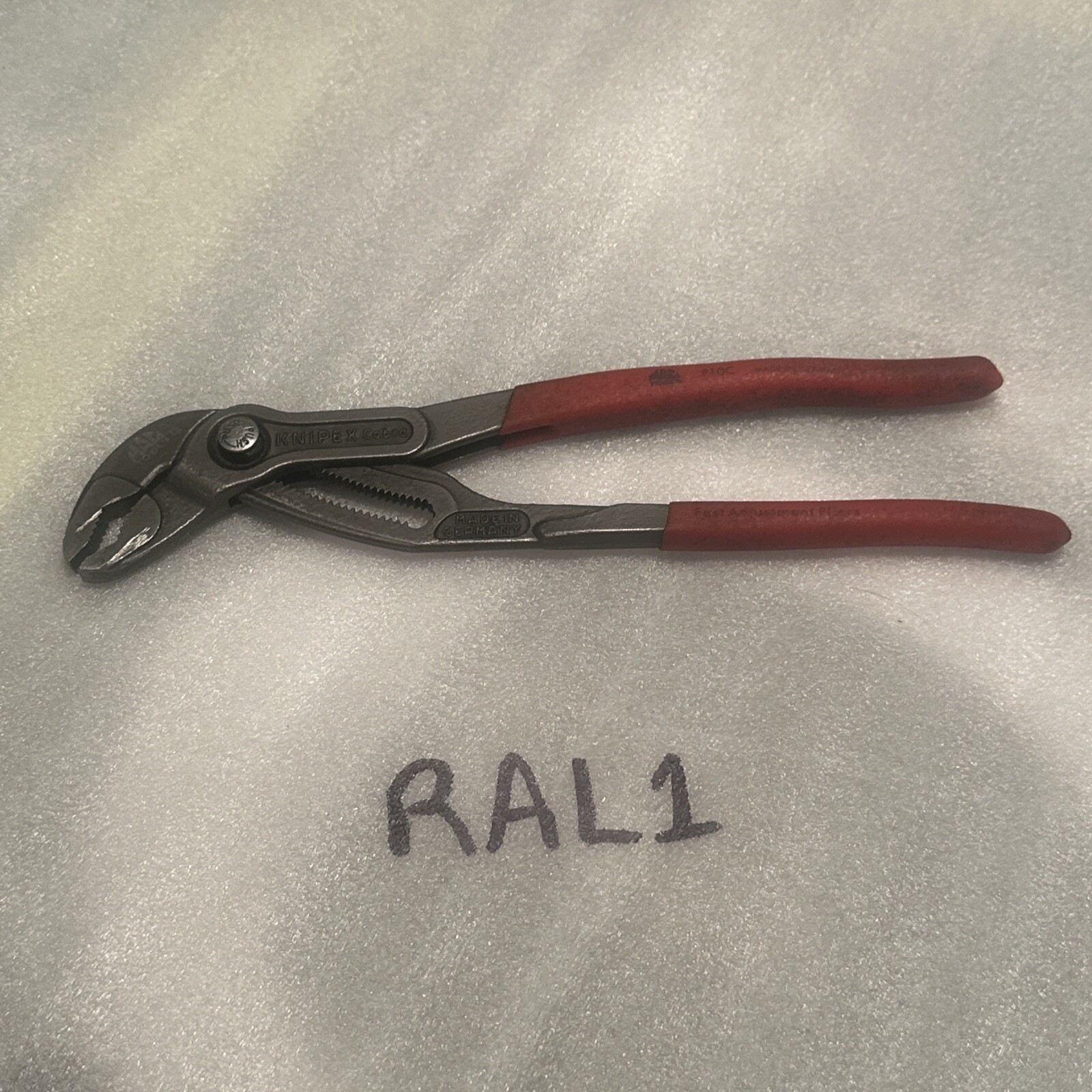 Mac Tools P10C Cobra Self-Gripping 10in Pliers